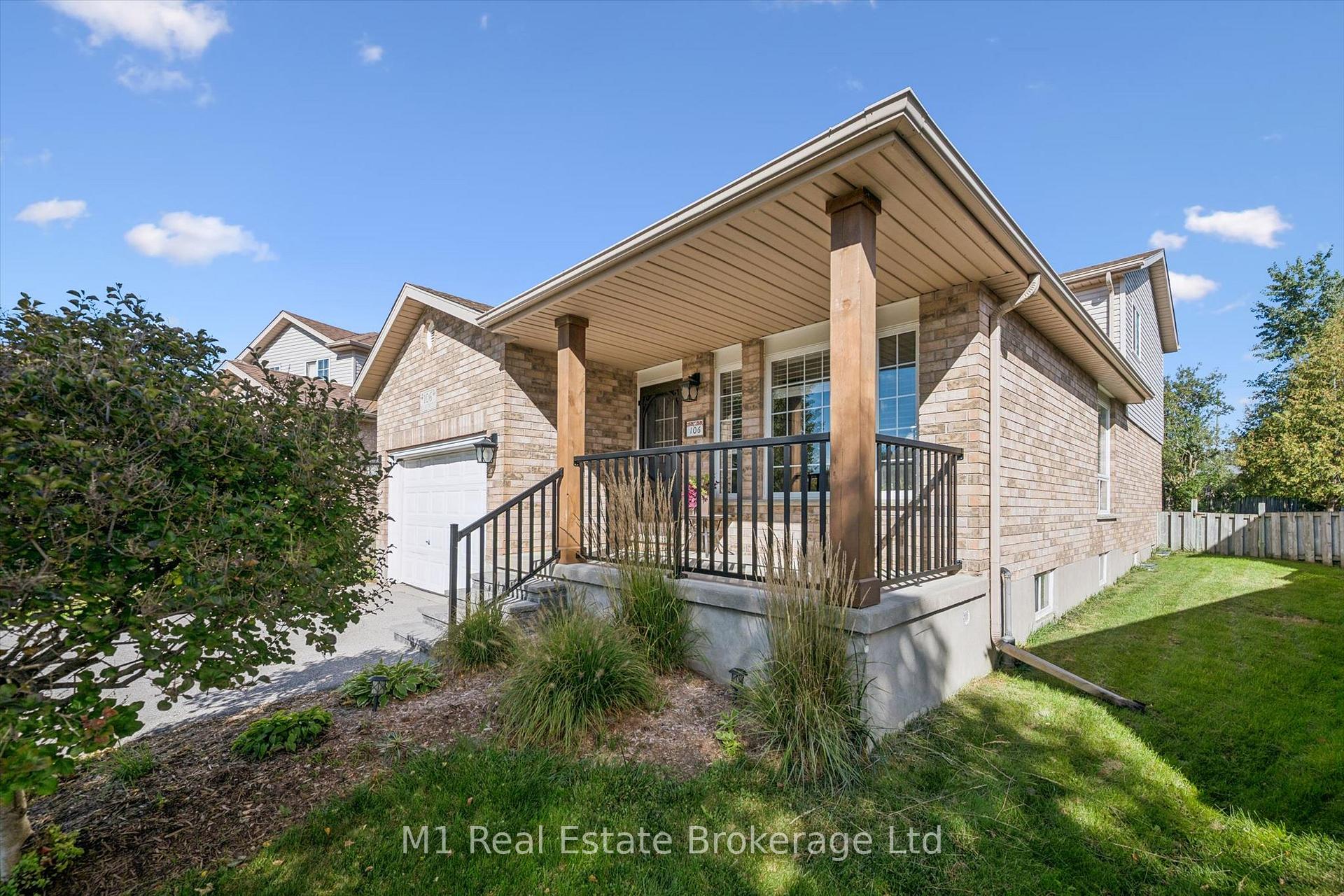 Photo 2 of 106 Bellamy Crescent, Centre Wellington, Fergus — HOMEH