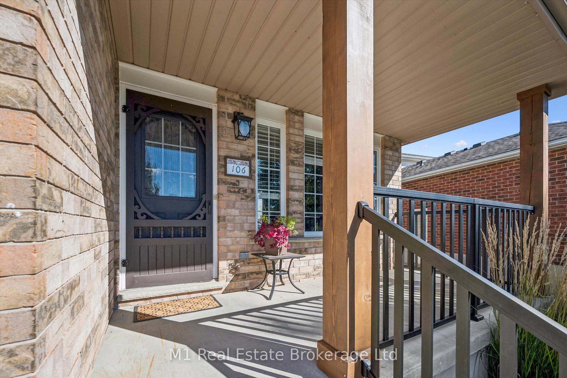 Photo 3 of 106 Bellamy Crescent, Centre Wellington, Fergus — HOMEH