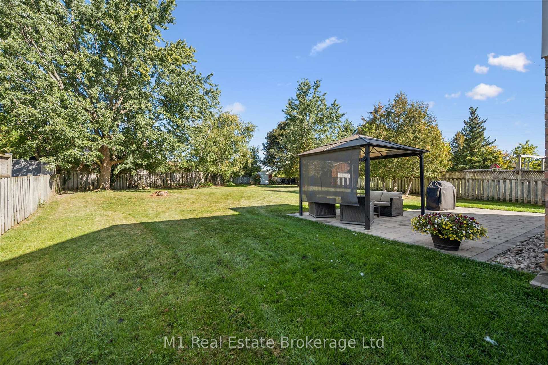 Photo 31 of 106 Bellamy Crescent, Centre Wellington, Fergus — HOMEH