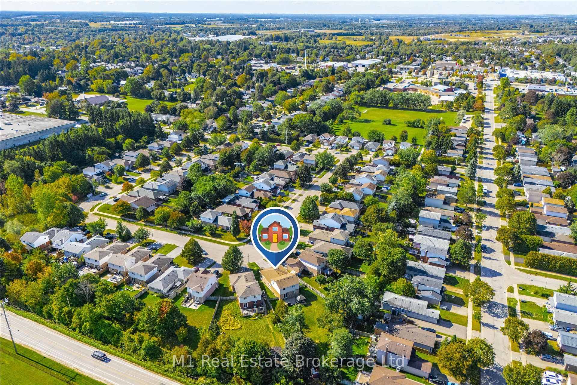 Photo 35 of 106 Bellamy Crescent, Centre Wellington, Fergus — HOMEH