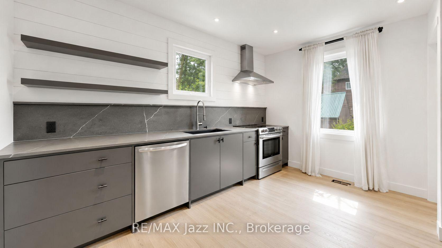 Photo 11 of 388 Eagle Street, Newmarket, Central Newmarket — HOMEH