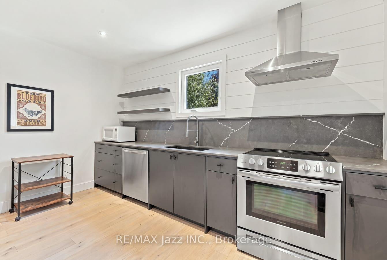 Photo 16 of 388 Eagle Street, Newmarket, Central Newmarket — HOMEH