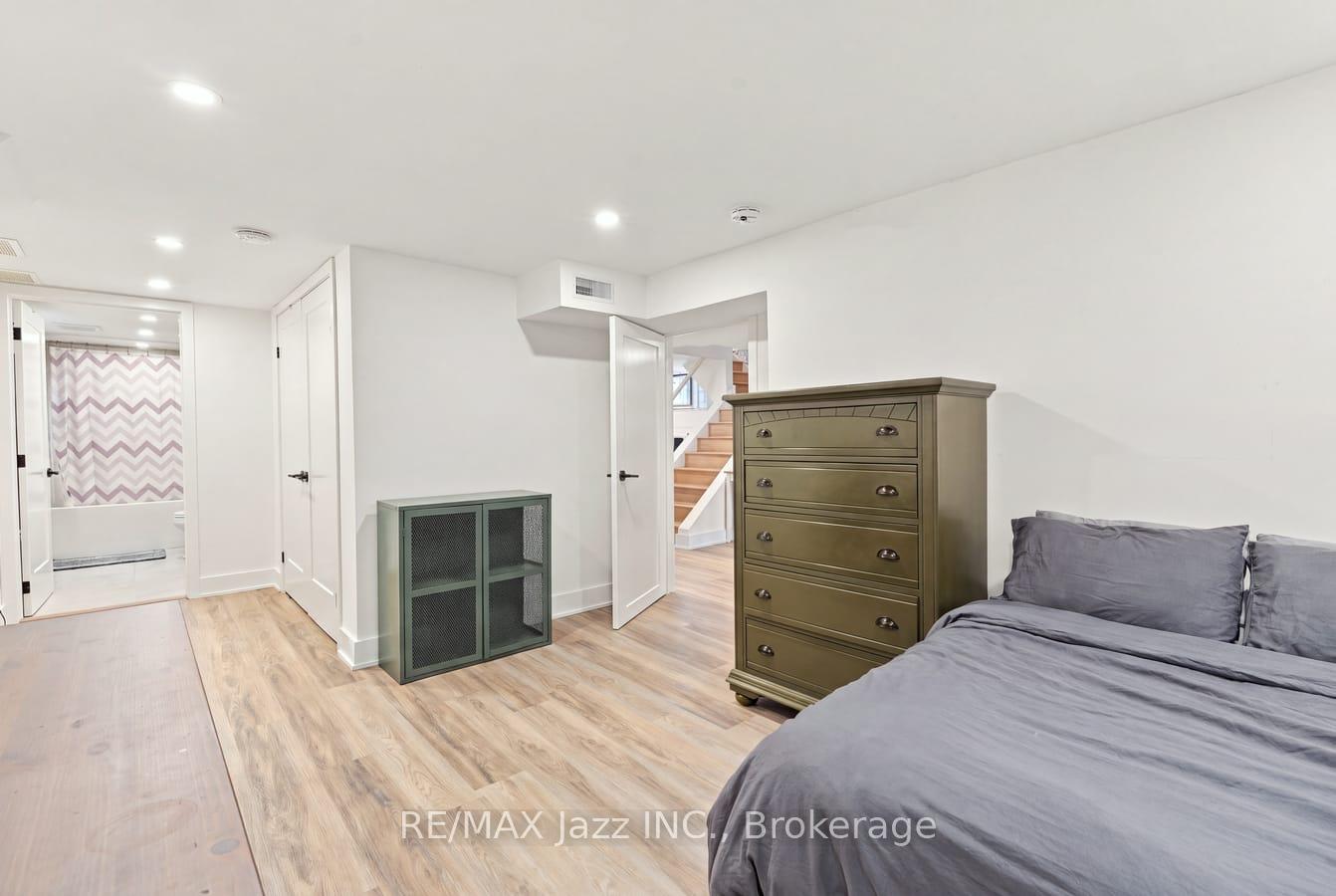 Photo 33 of 388 Eagle Street, Newmarket, Central Newmarket — HOMEH
