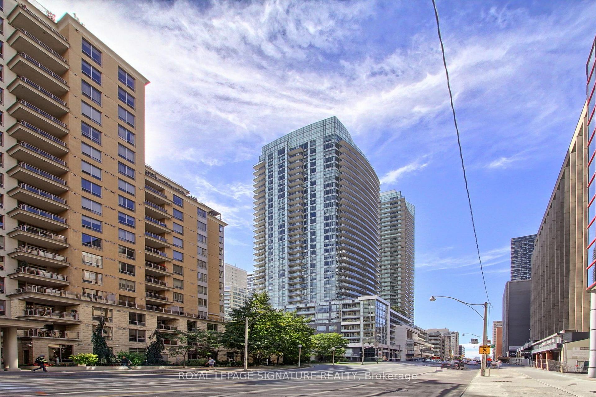Photo 2 of Unit 1812, 98 Lillian Street, Toronto, Mount Pleasant West — HOMEH