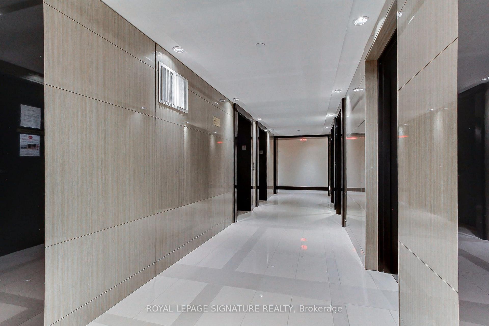 Photo 4 of Unit 1812, 98 Lillian Street, Toronto, Mount Pleasant West — HOMEH