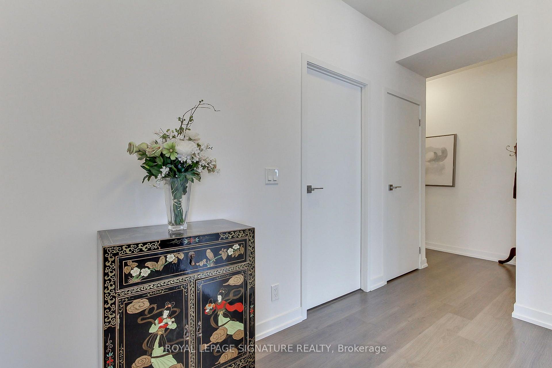 Photo 7 of Unit 1812, 98 Lillian Street, Toronto, Mount Pleasant West — HOMEH