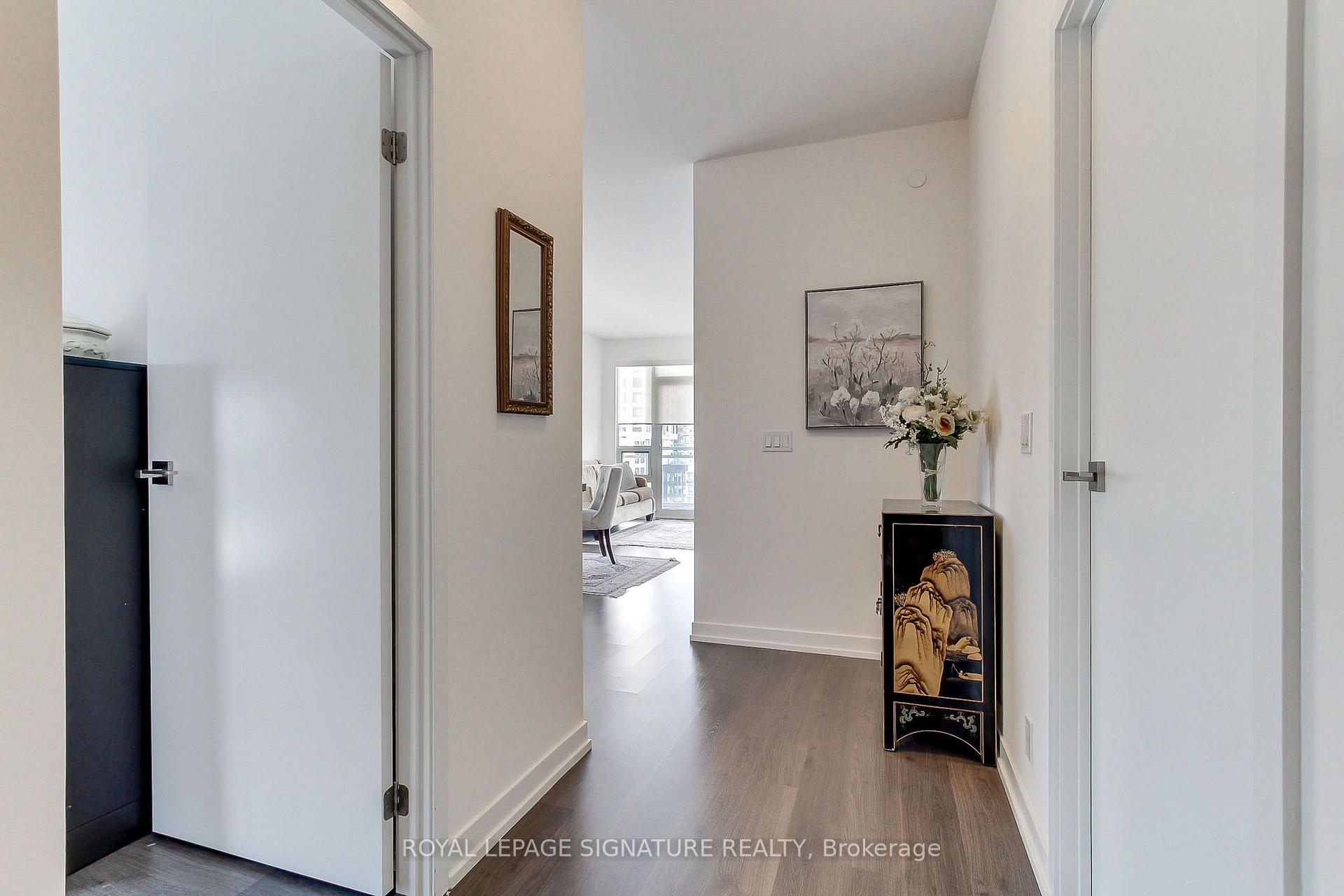 Photo 8 of Unit 1812, 98 Lillian Street, Toronto, Mount Pleasant West — HOMEH