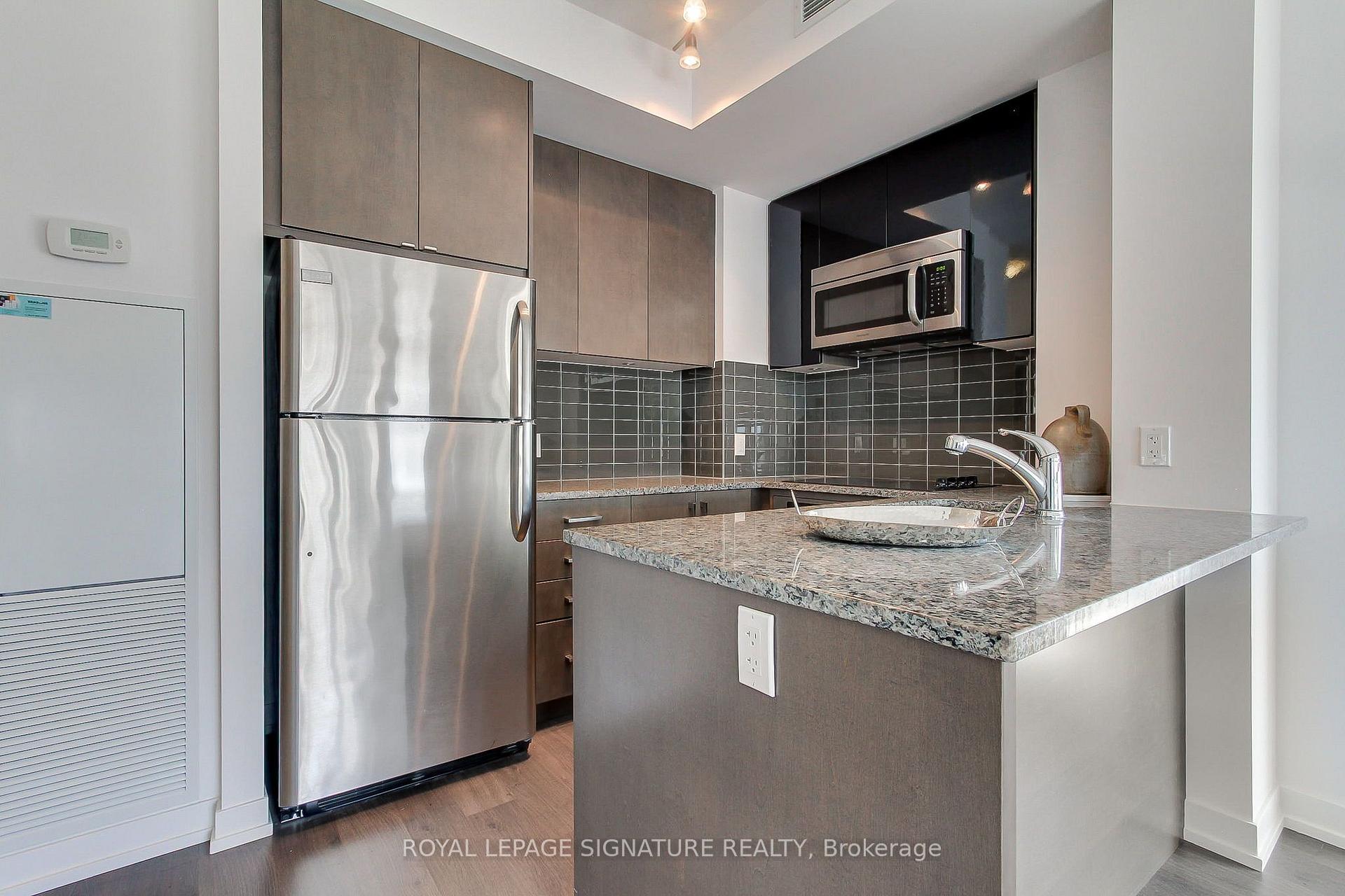 Photo 9 of Unit 1812, 98 Lillian Street, Toronto, Mount Pleasant West — HOMEH