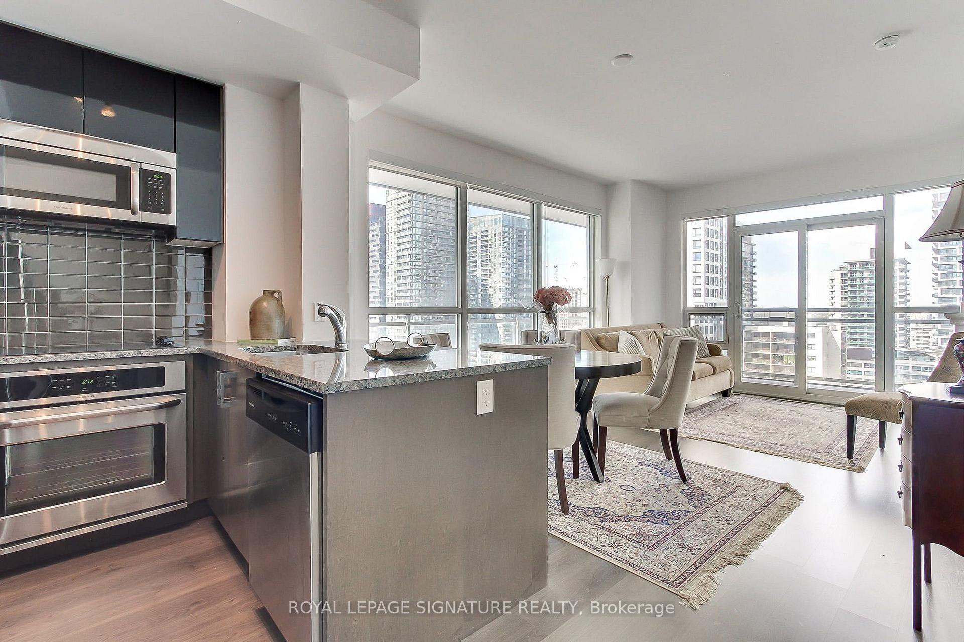 Photo 12 of Unit 1812, 98 Lillian Street, Toronto, Mount Pleasant West — HOMEH