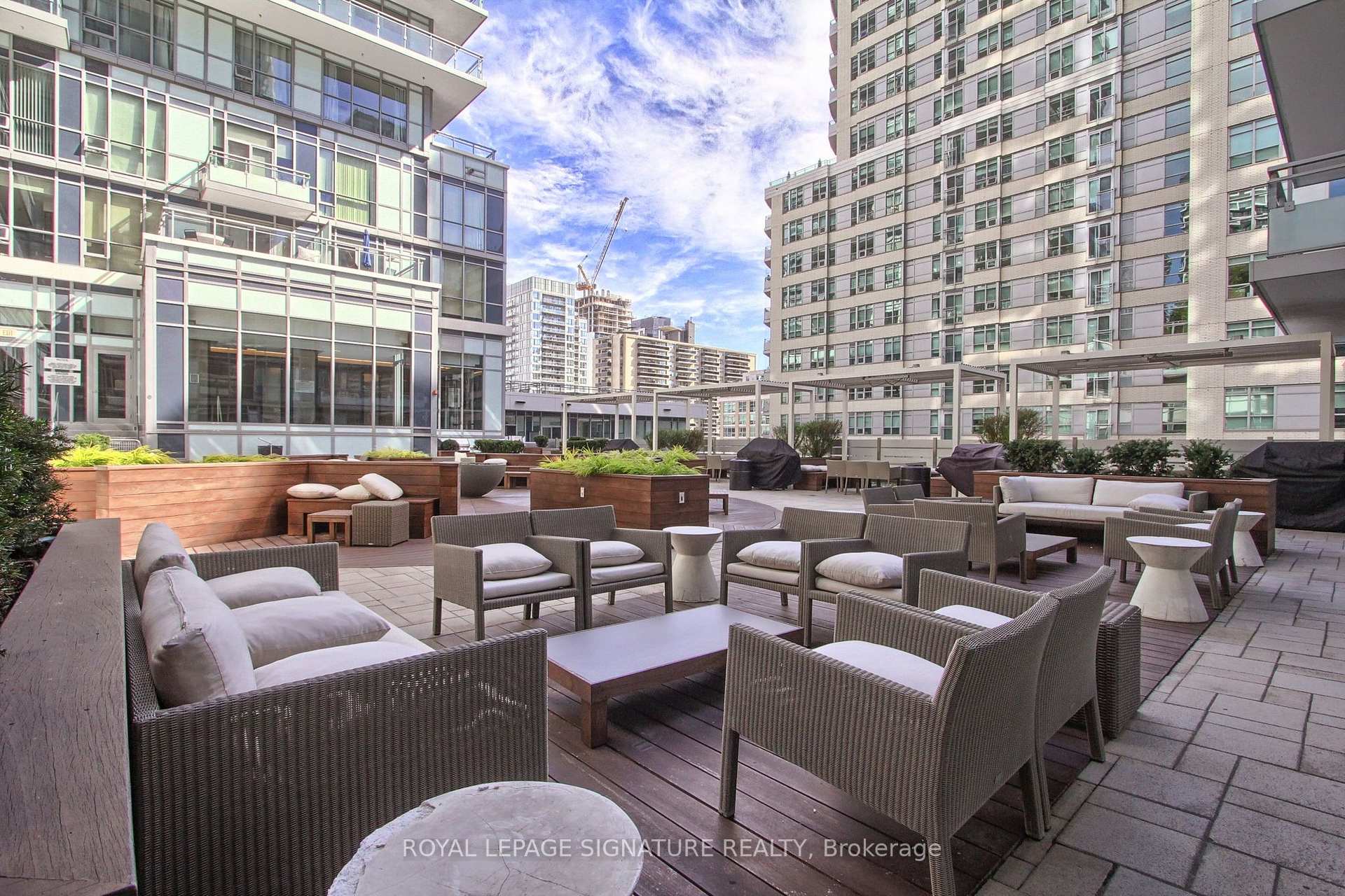Photo 39 of Unit 1812, 98 Lillian Street, Toronto, Mount Pleasant West — HOMEH