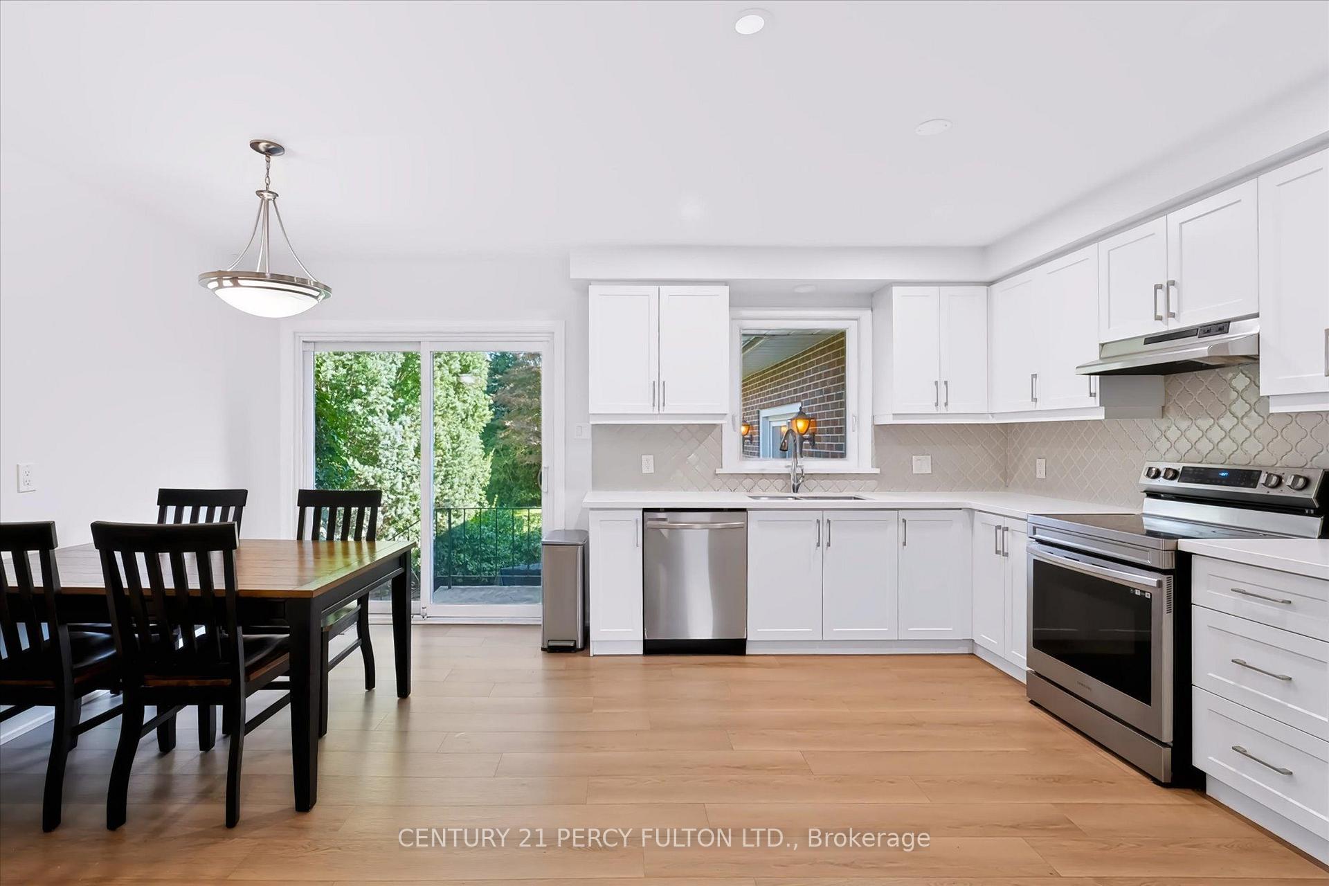 Photo 19 of 1503 Lochlin Trail, Mississauga, Mineola — HOMEH