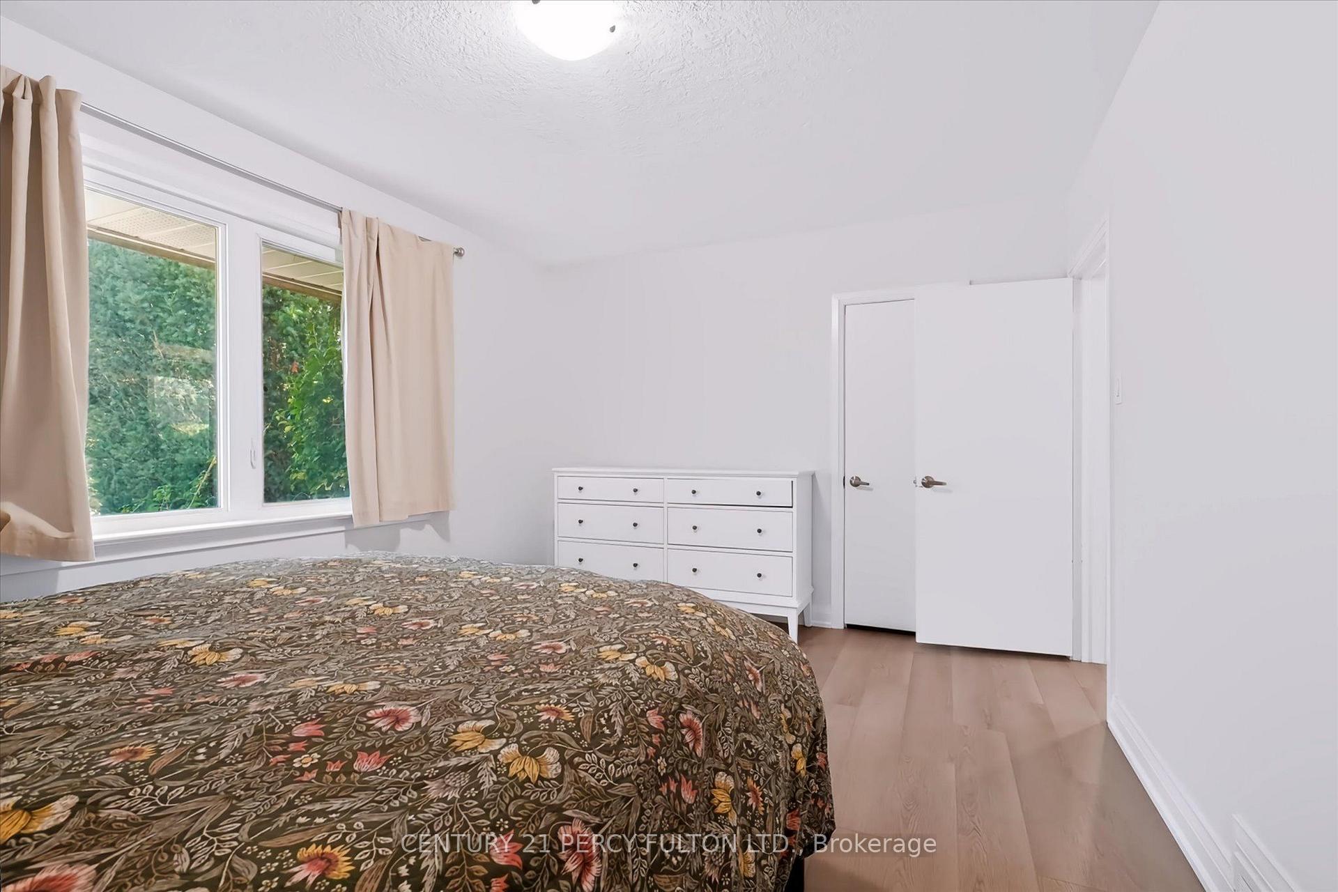 Photo 30 of 1503 Lochlin Trail, Mississauga, Mineola — HOMEH