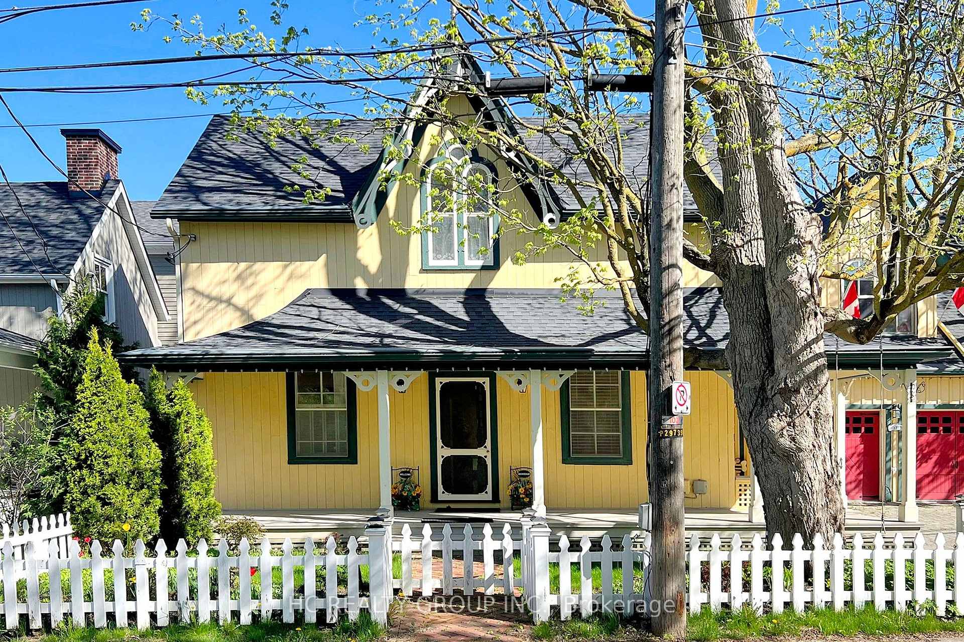 Photo 2 of 10 Station Lane, Markham, Unionville — HOMEH