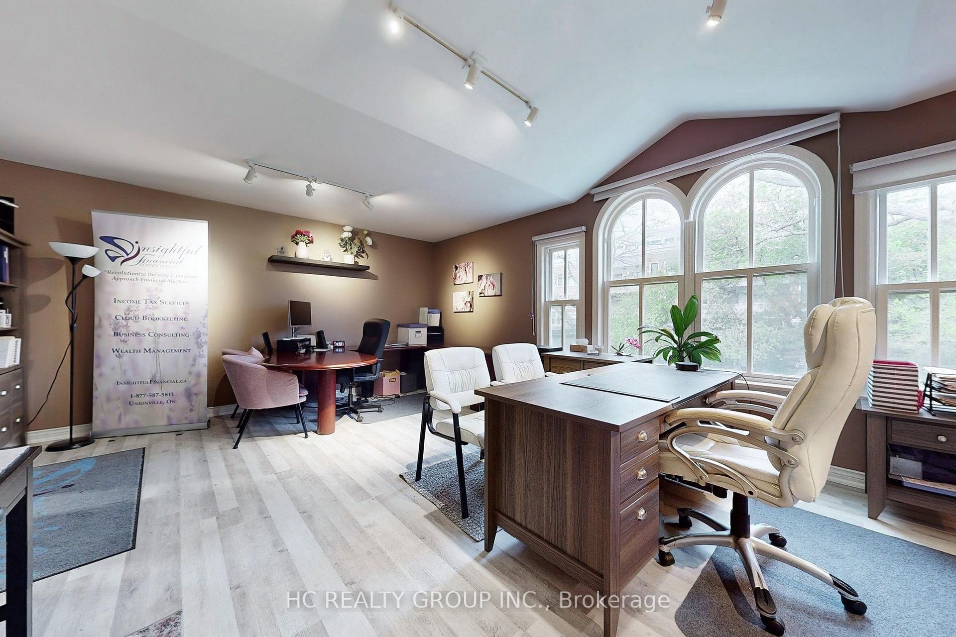Photo 4 of 10 Station Lane, Markham, Unionville — HOMEH
