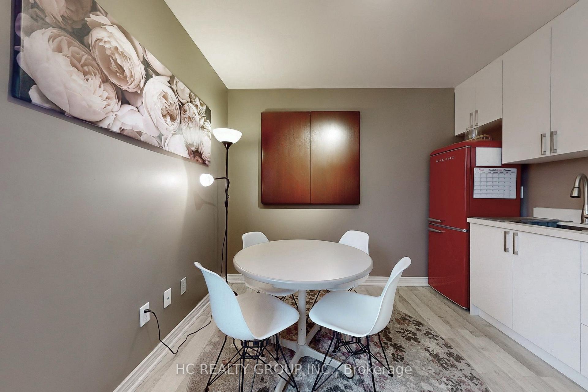 Photo 7 of 10 Station Lane, Markham, Unionville — HOMEH
