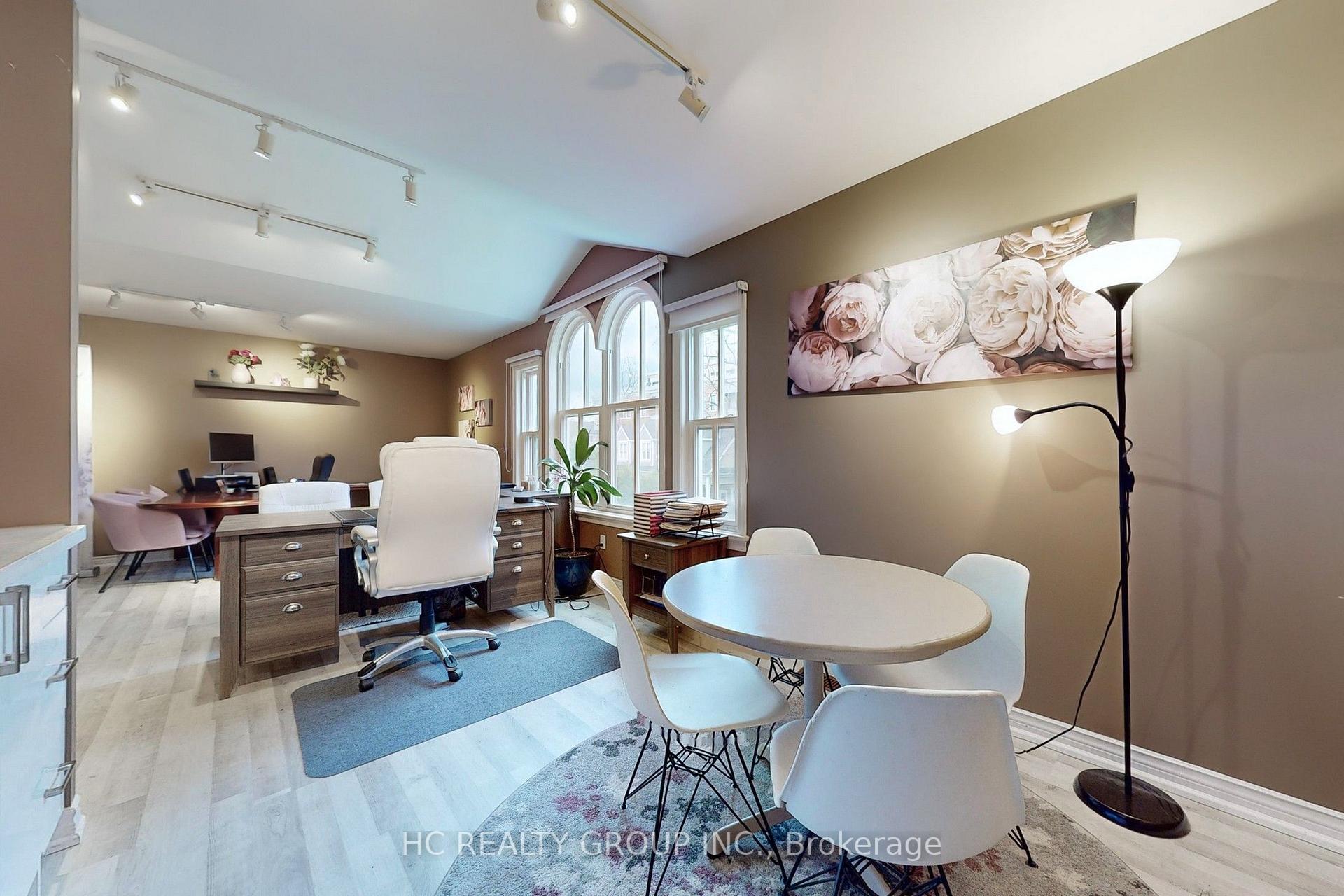 Photo 8 of 10 Station Lane, Markham, Unionville — HOMEH