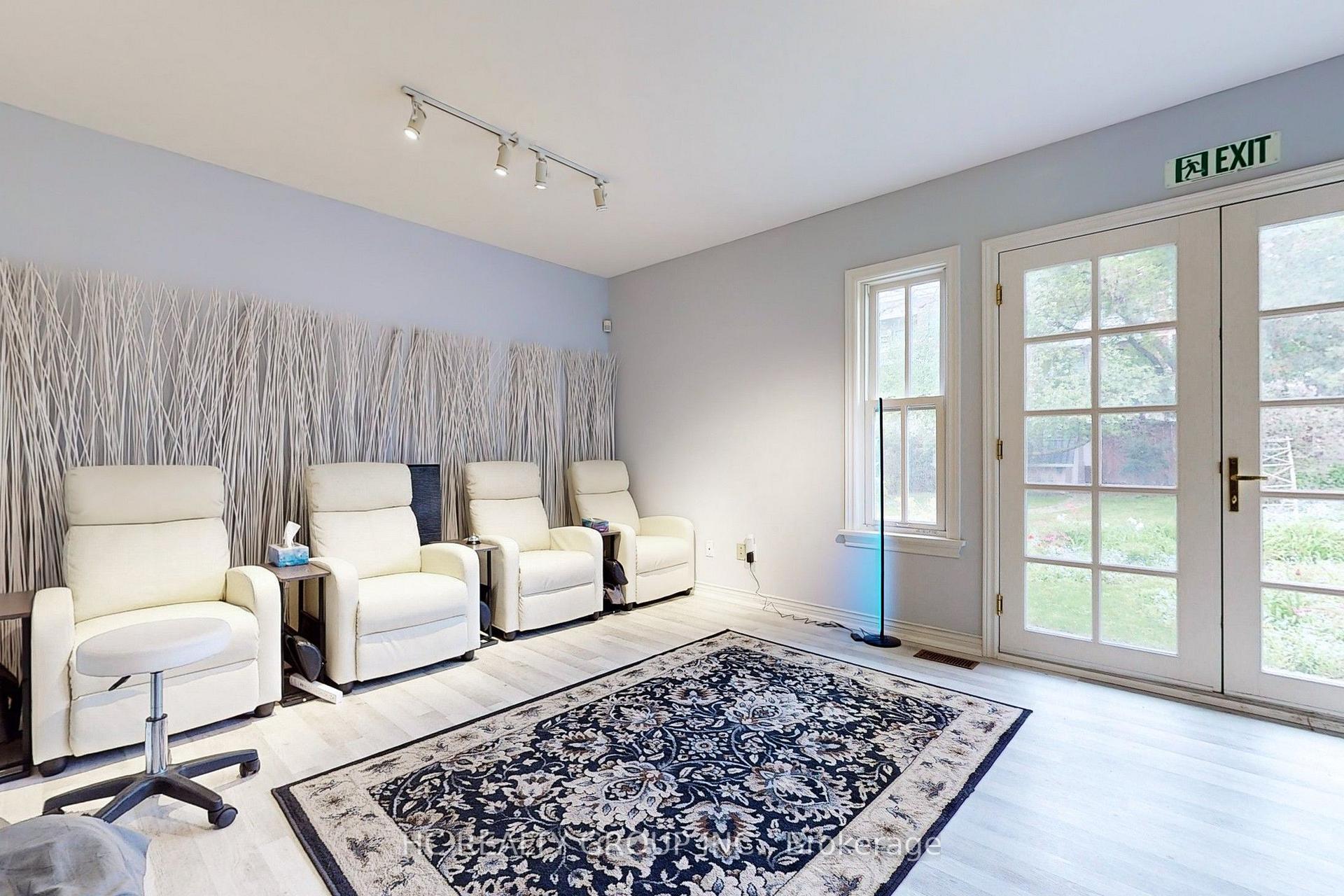 Photo 9 of 10 Station Lane, Markham, Unionville — HOMEH