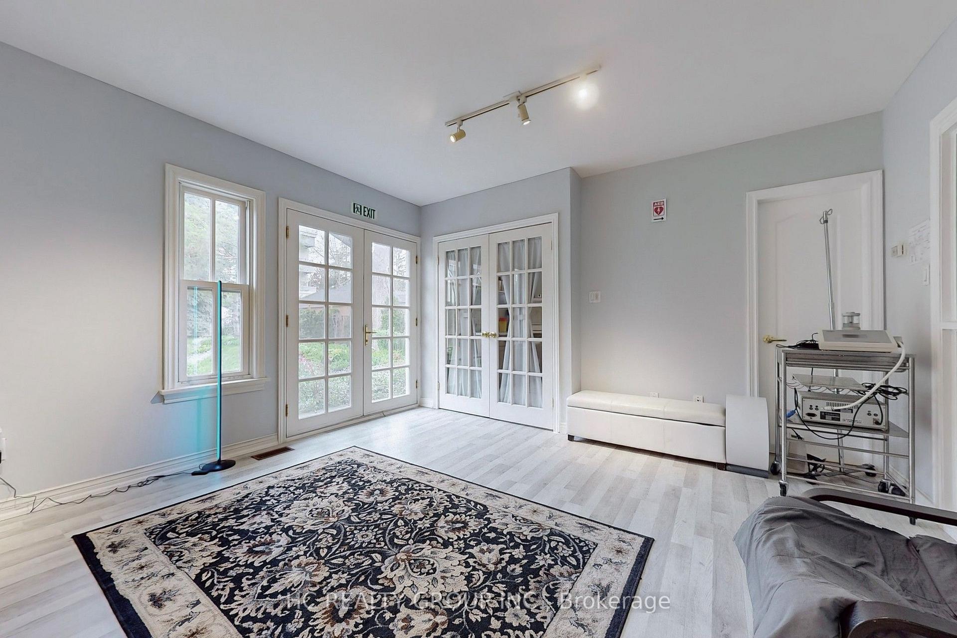 Photo 11 of 10 Station Lane, Markham, Unionville — HOMEH