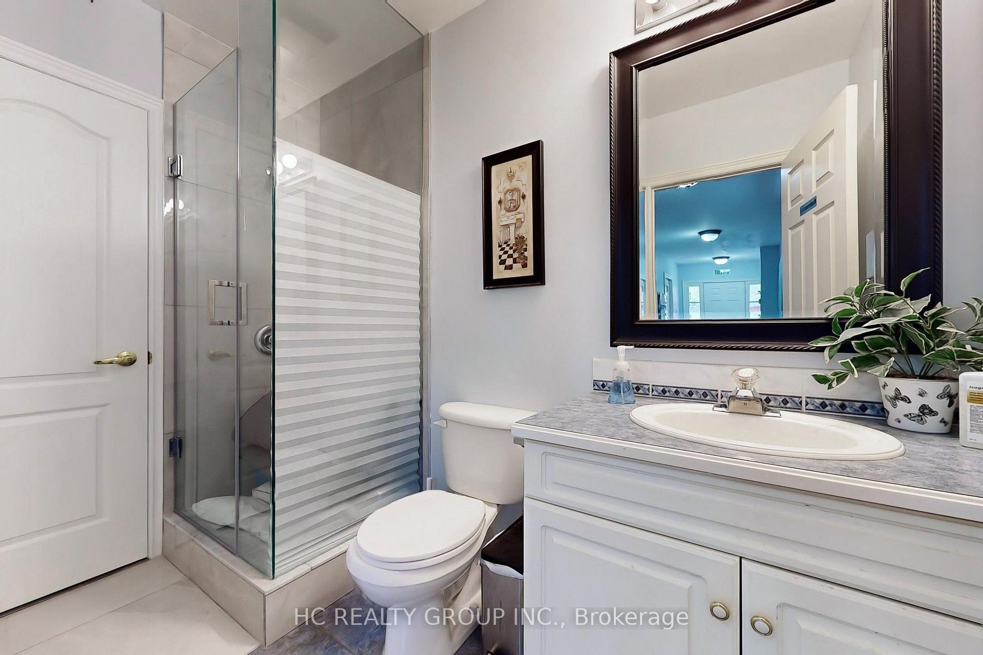 Photo 14 of 10 Station Lane, Markham, Unionville — HOMEH