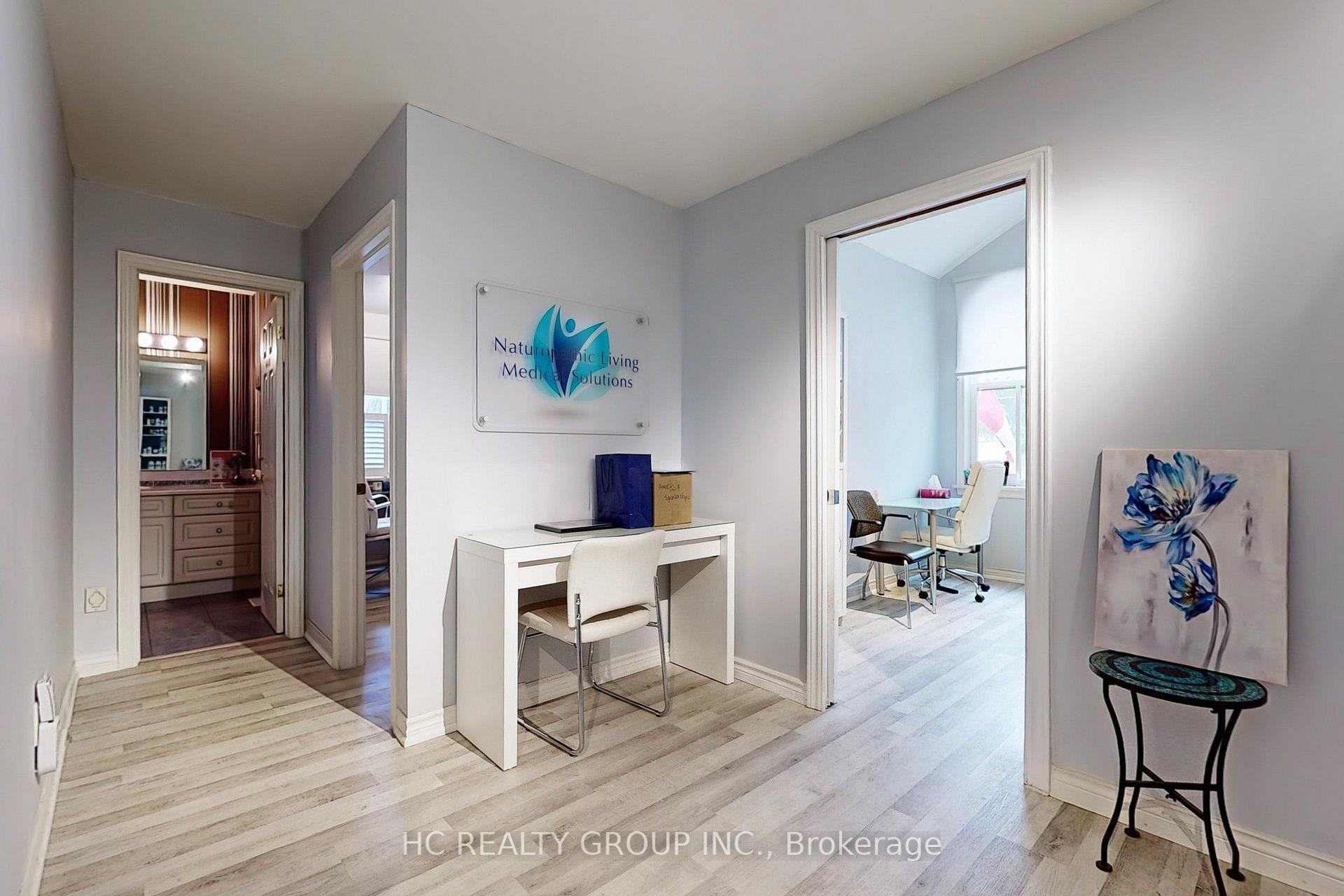Photo 15 of 10 Station Lane, Markham, Unionville — HOMEH