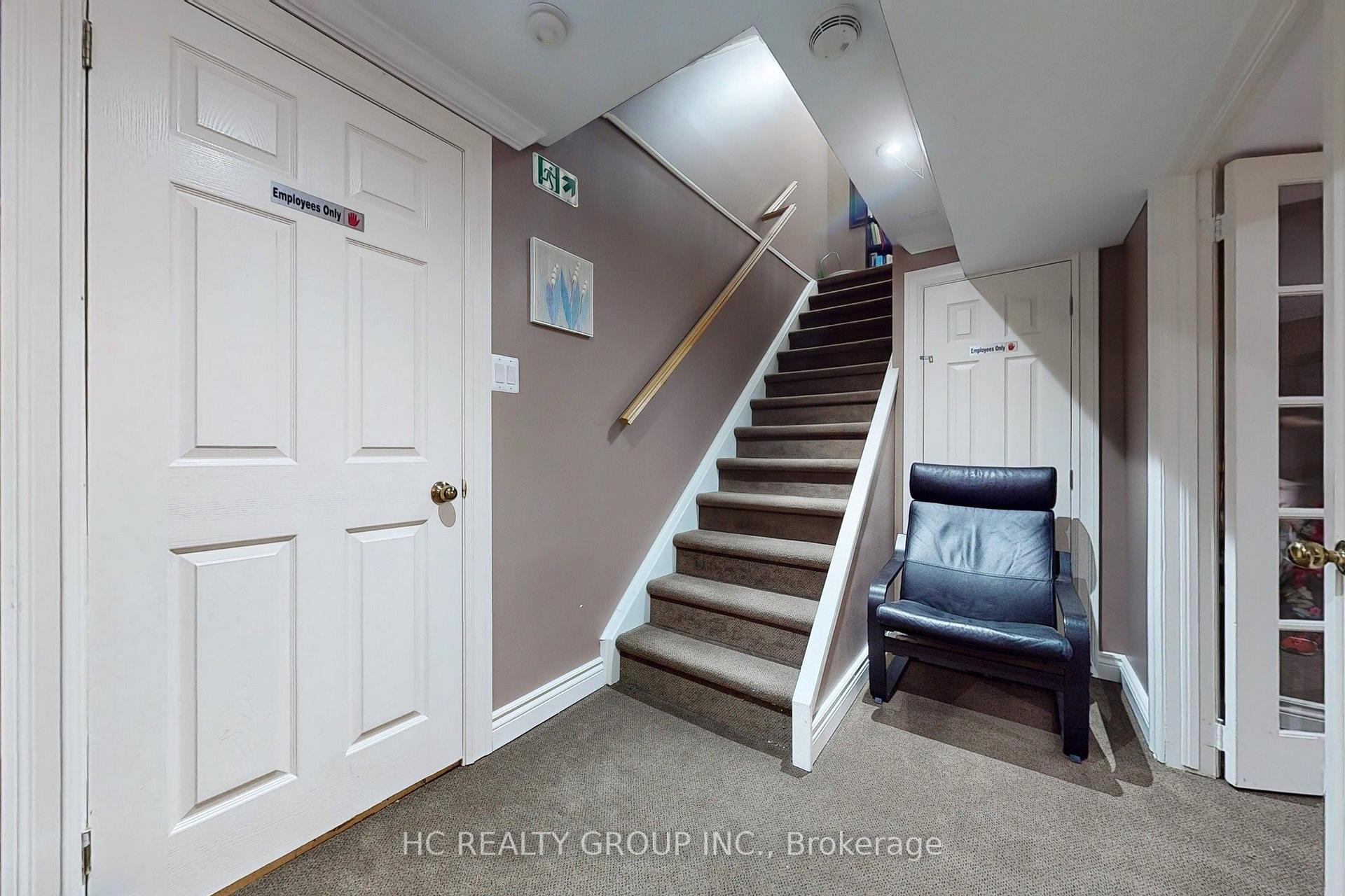 Photo 22 of 10 Station Lane, Markham, Unionville — HOMEH