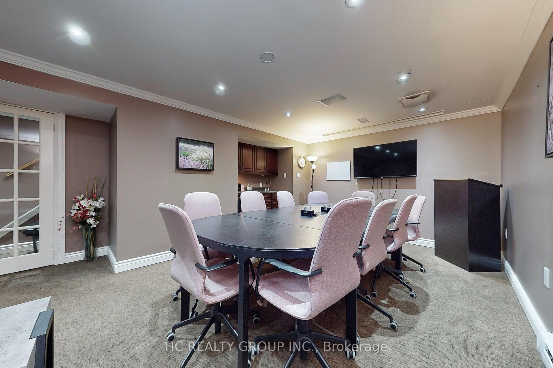 Photo 23 of 10 Station Lane, Markham, Unionville — HOMEH