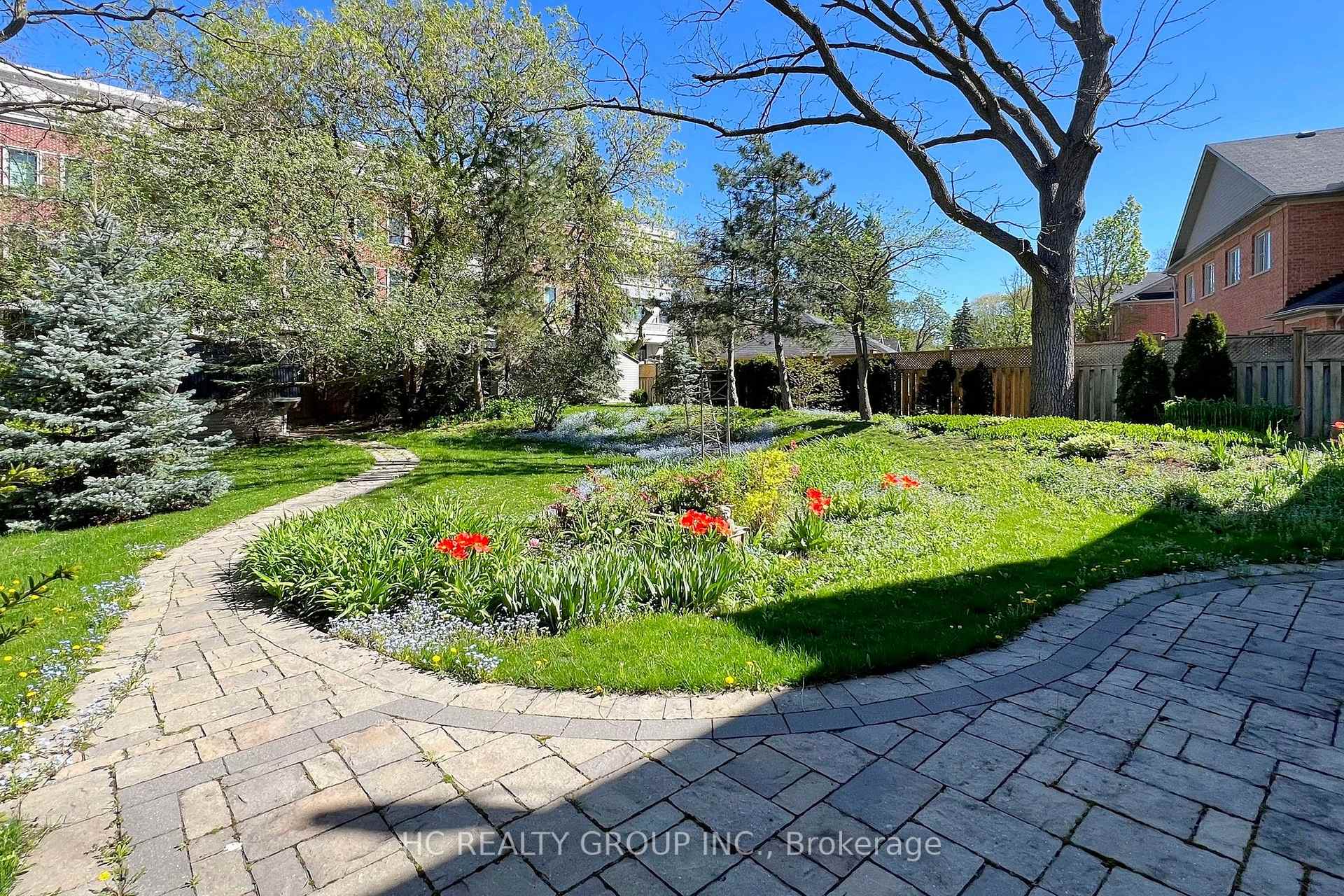 Photo 28 of 10 Station Lane, Markham, Unionville — HOMEH