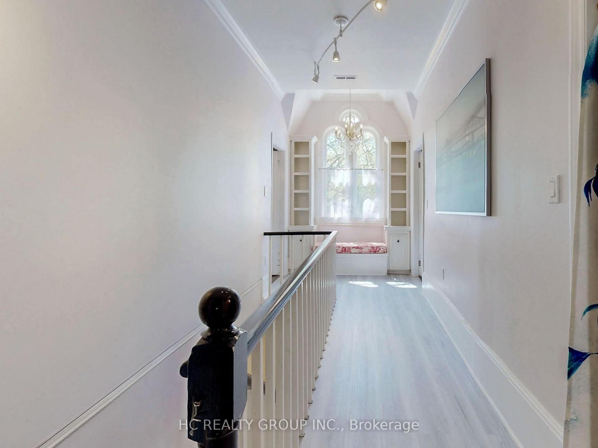 Photo 36 of 10 Station Lane, Markham, Unionville — HOMEH