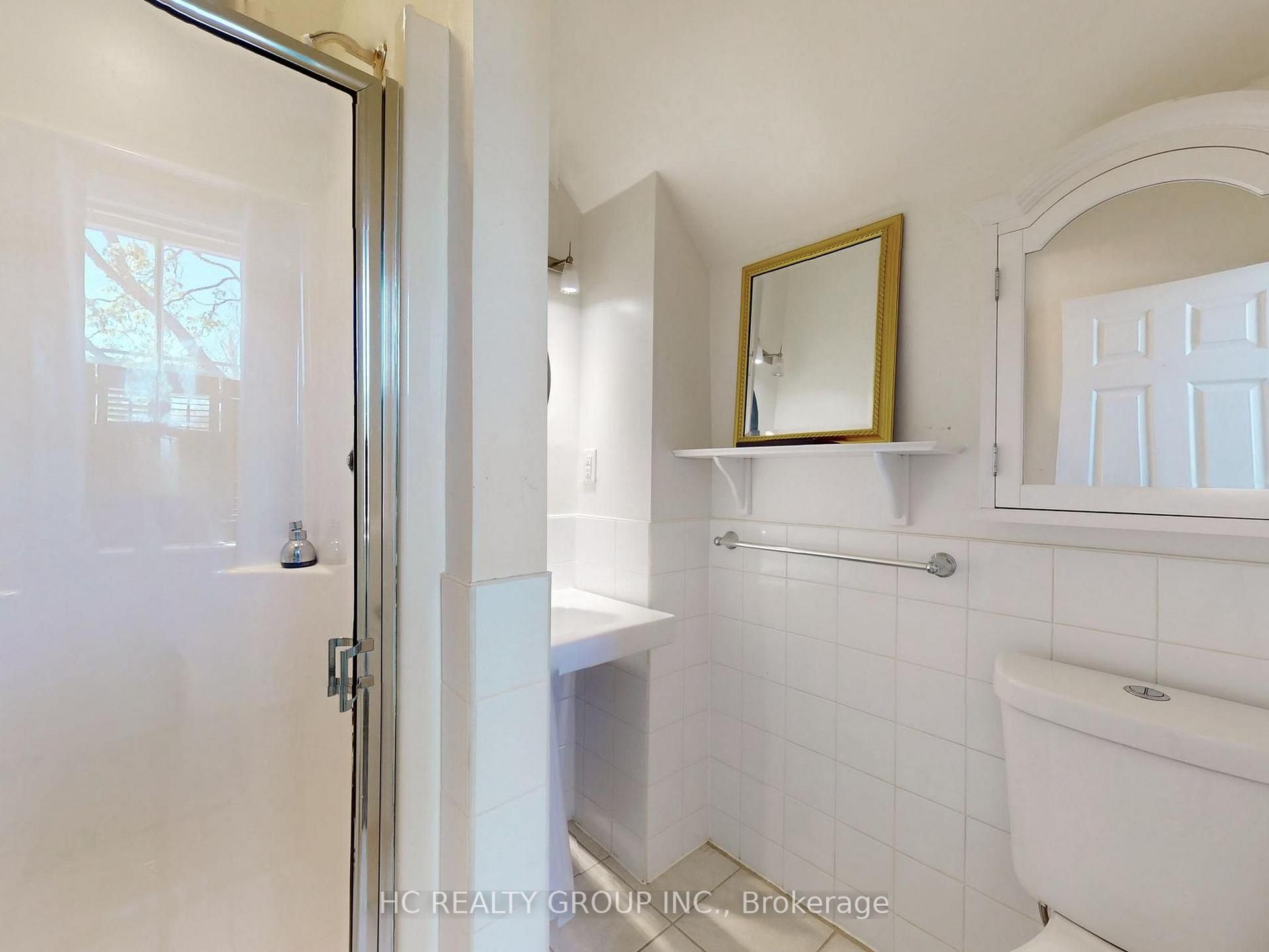 Photo 45 of 10 Station Lane, Markham, Unionville — HOMEH