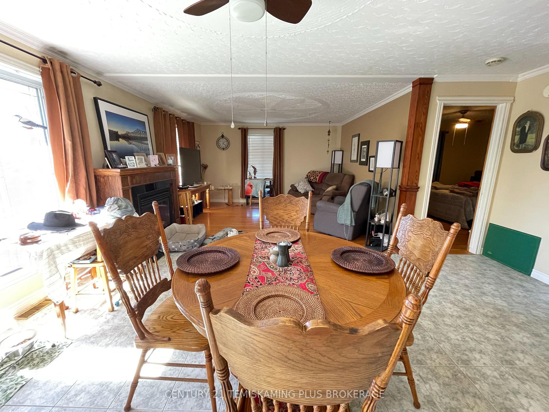 Photo 10 of 451 Joyal Drive, Temiskaming Shores, Haileybury — HOMEH