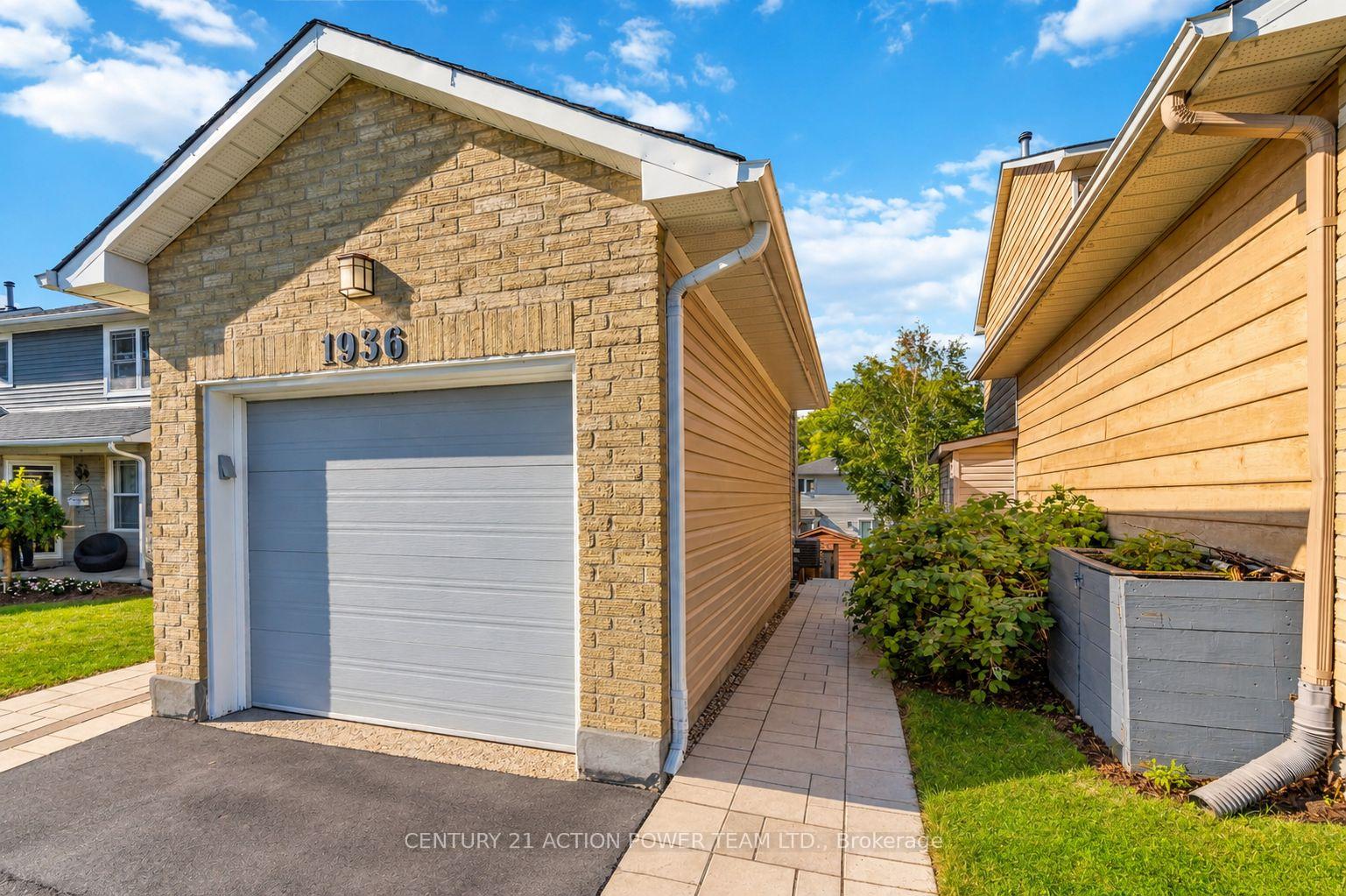Photo 2 of Unit B, 1936 Longman Crescent, Ottawa, Chateauneuf — HOMEH
