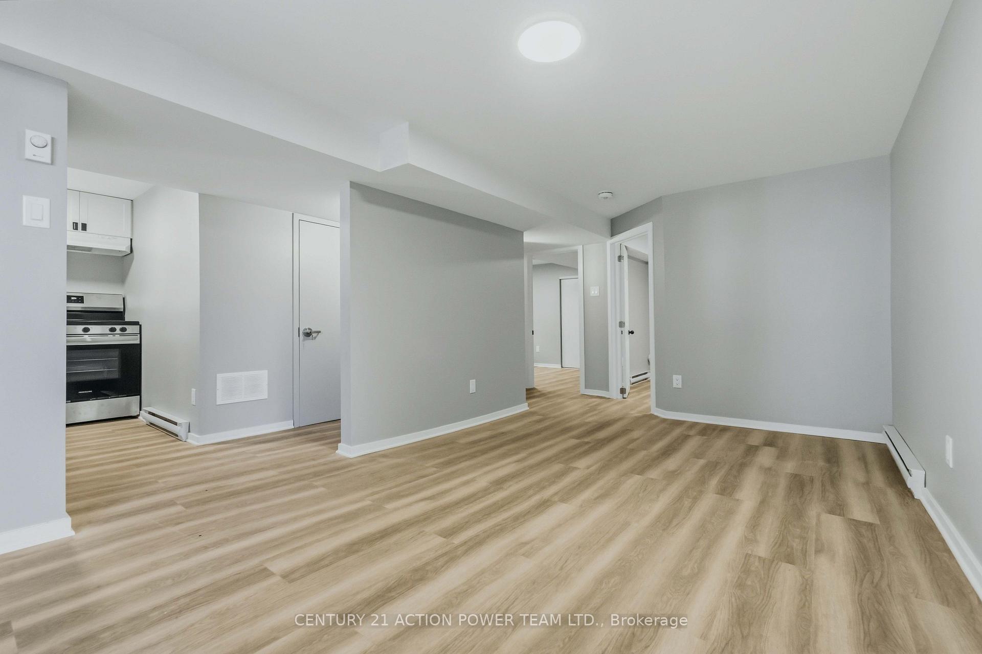 Photo 5 of Unit B, 1936 Longman Crescent, Ottawa, Chateauneuf — HOMEH