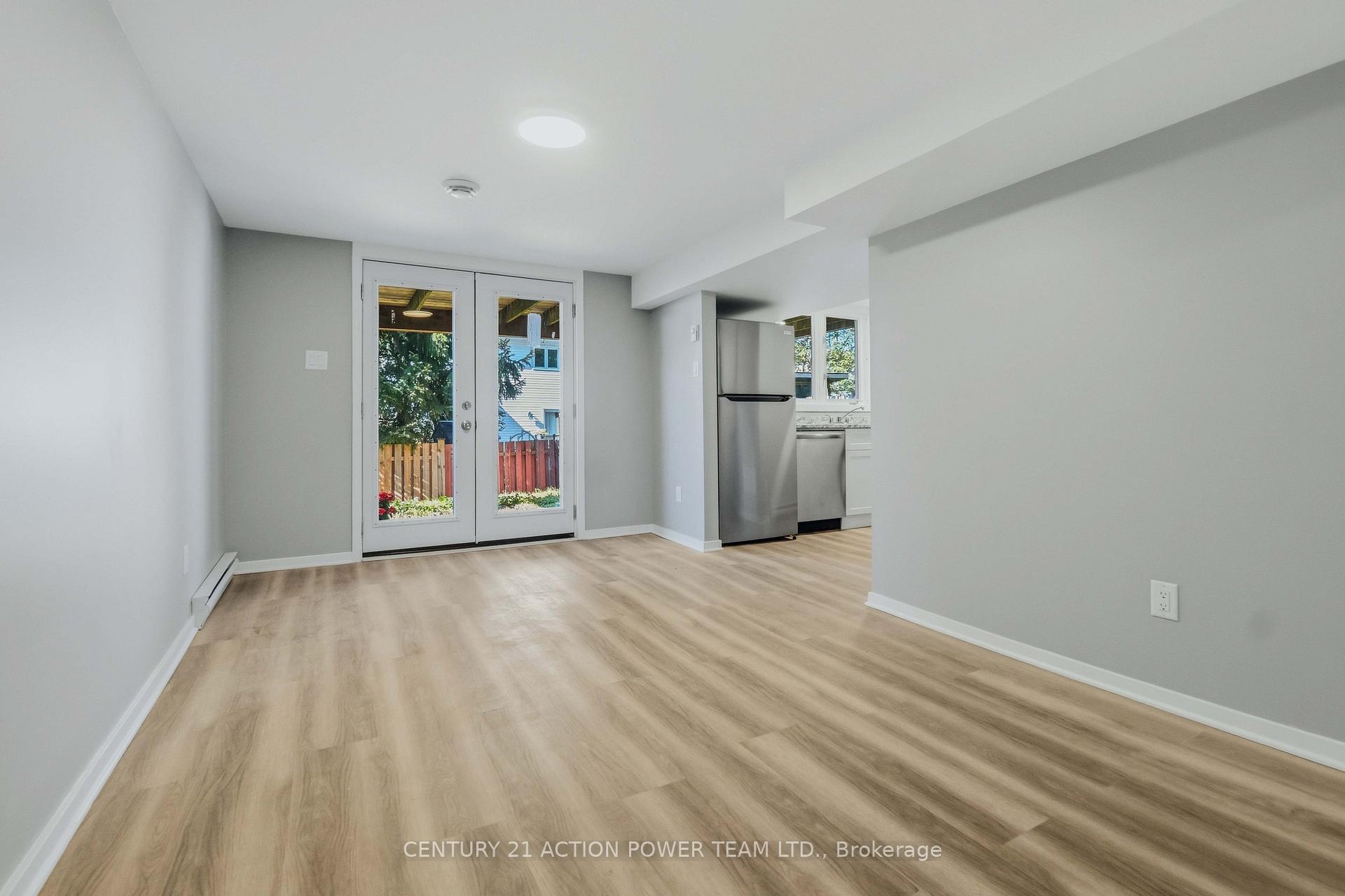 Photo 7 of Unit B, 1936 Longman Crescent, Ottawa, Chateauneuf — HOMEH