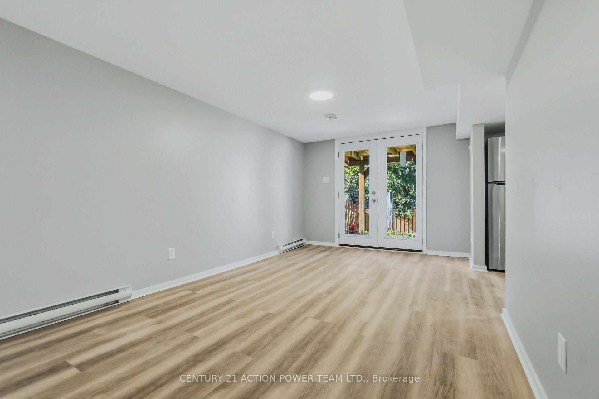 Photo 8 of Unit B, 1936 Longman Crescent, Ottawa, Chateauneuf — HOMEH