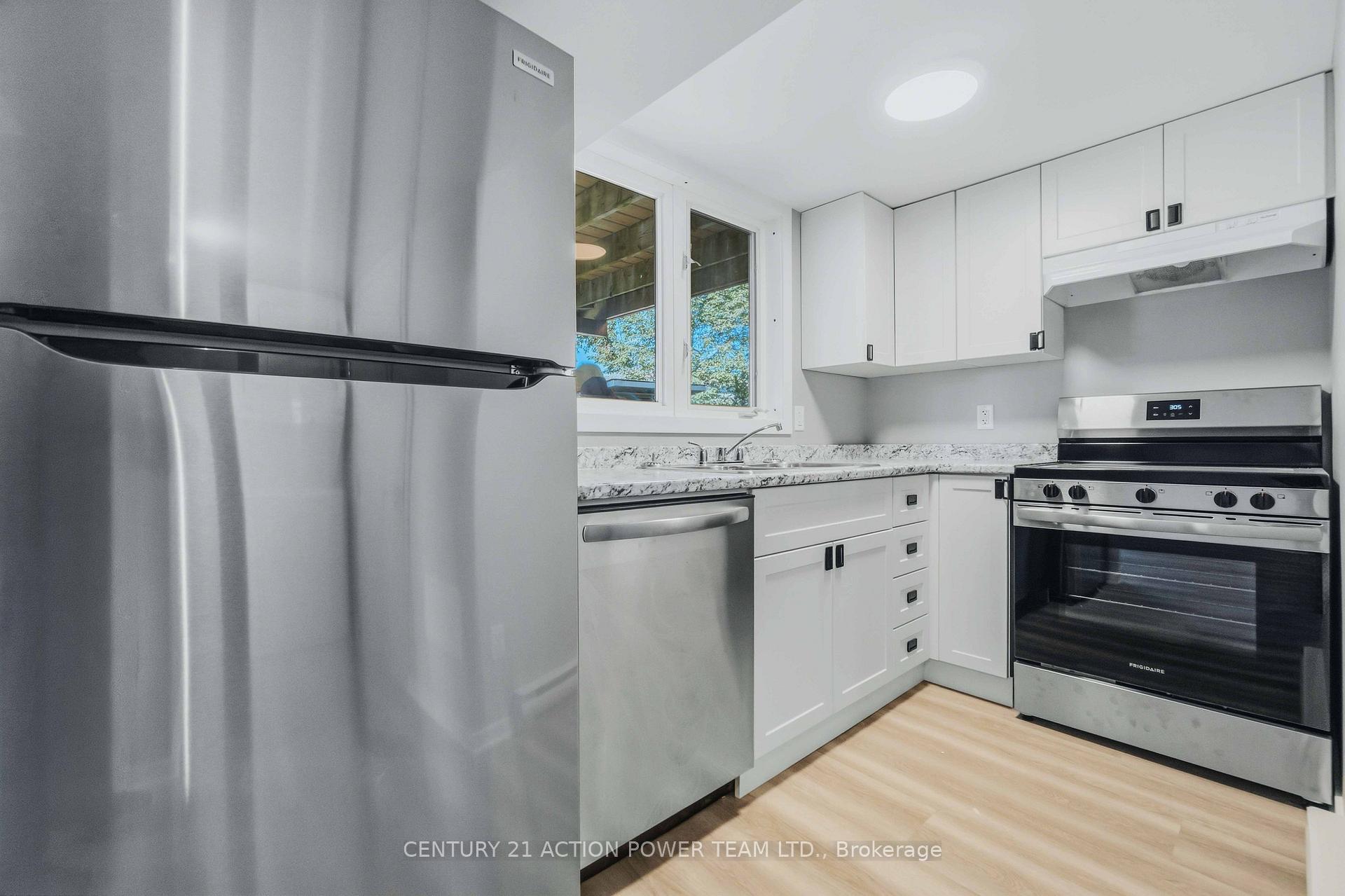 Photo 11 of Unit B, 1936 Longman Crescent, Ottawa, Chateauneuf — HOMEH