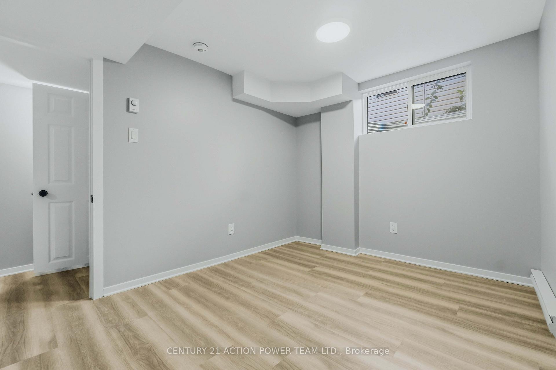 Photo 23 of Unit B, 1936 Longman Crescent, Ottawa, Chateauneuf — HOMEH