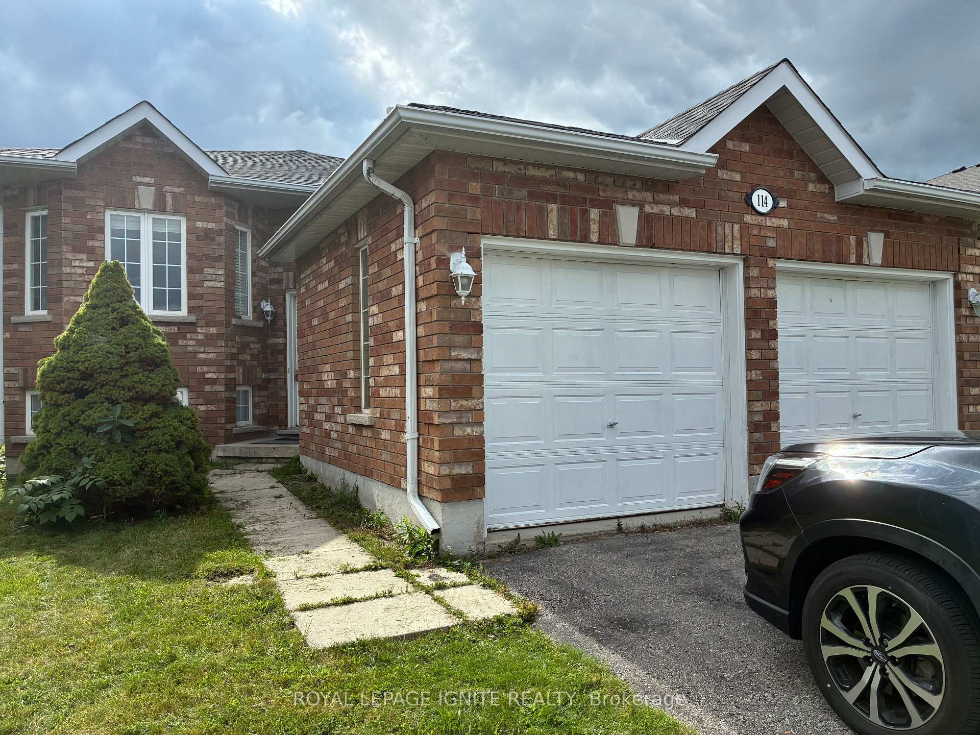 Photo 2 of 114 Bird Street, Barrie, Edgehill Drive — HOMEH