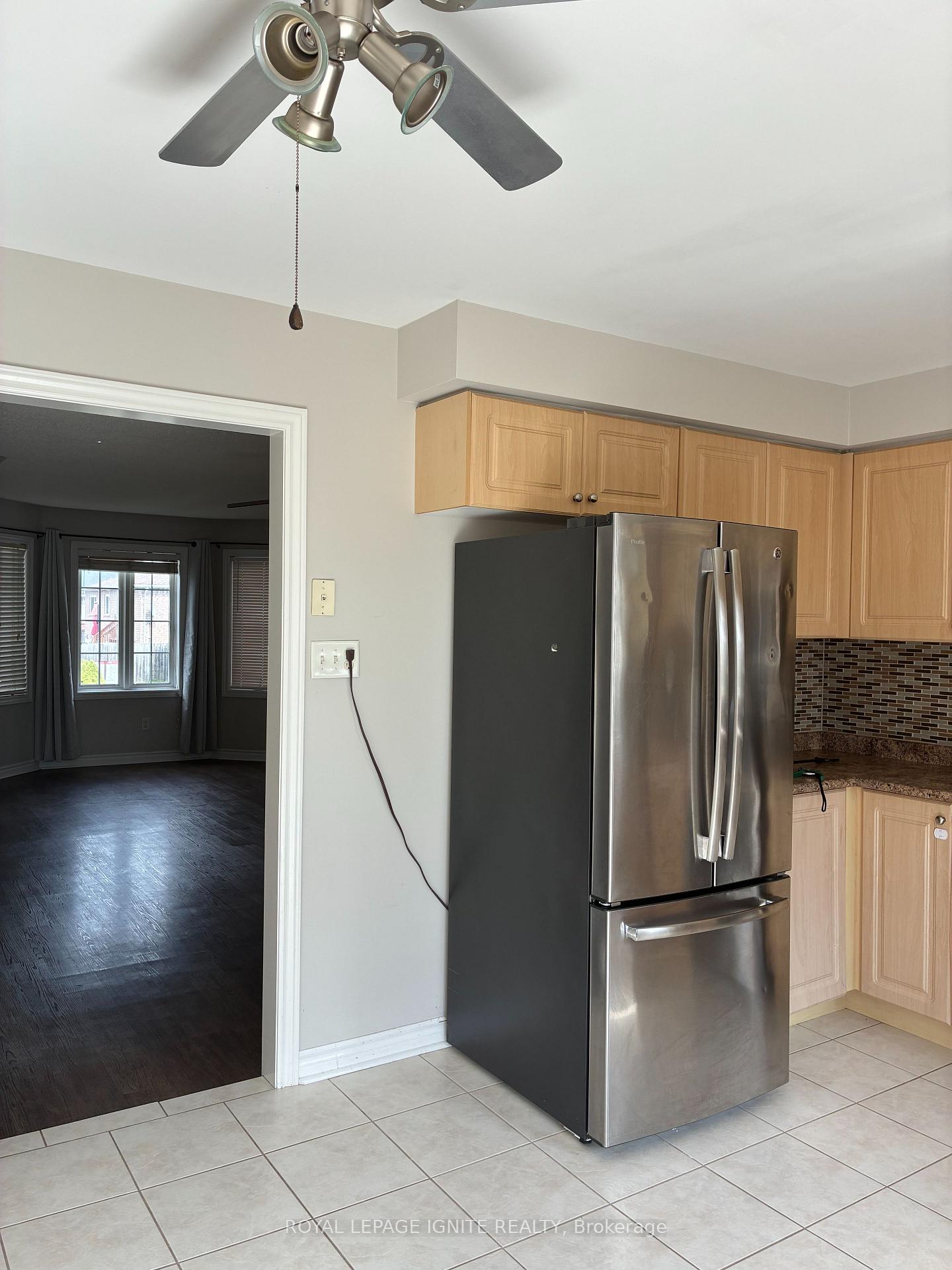 Photo 8 of 114 Bird Street, Barrie, Edgehill Drive — HOMEH