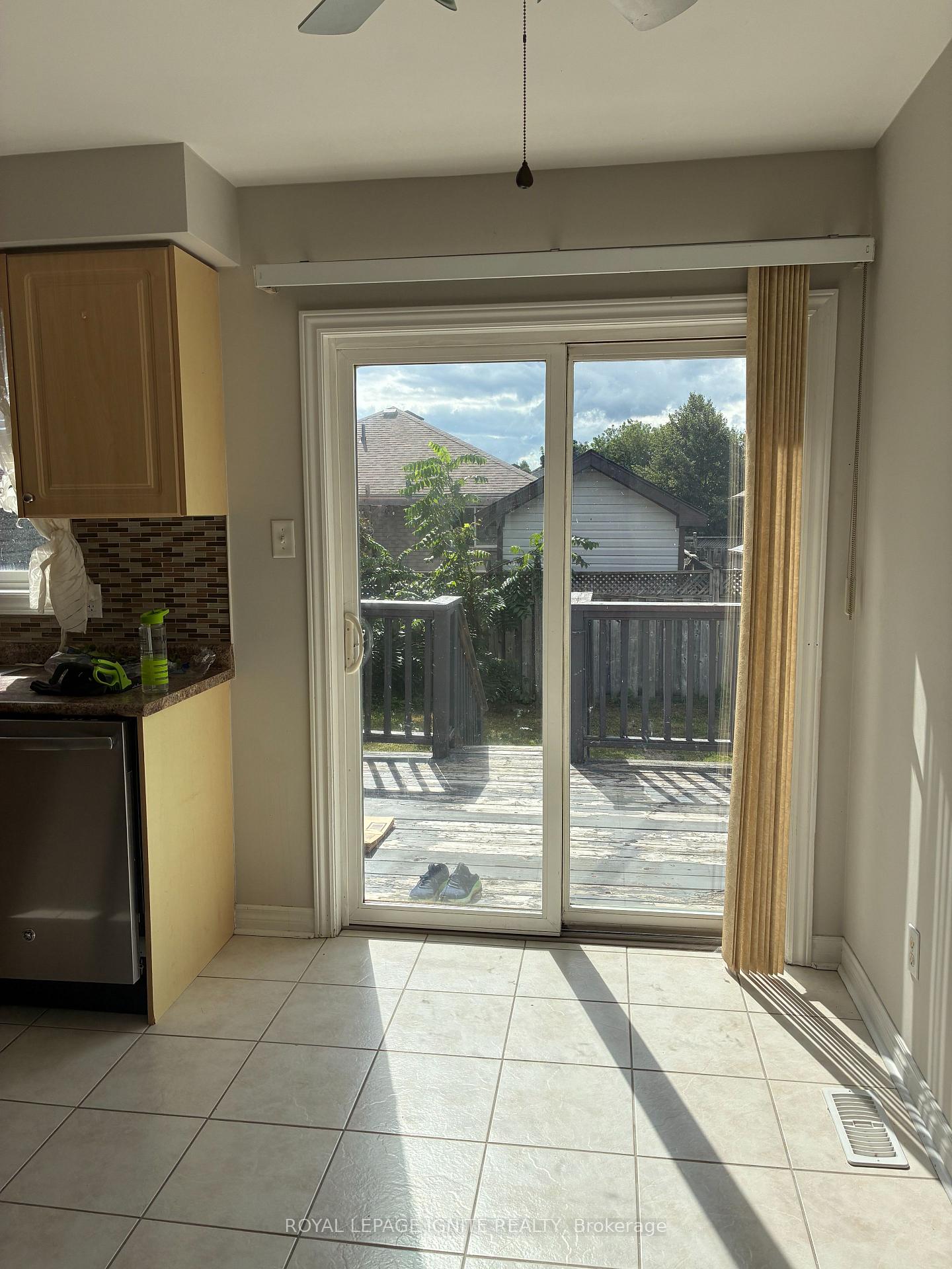 Photo 9 of 114 Bird Street, Barrie, Edgehill Drive — HOMEH