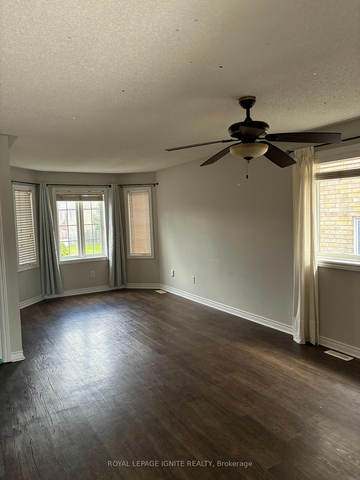 Photo 14 of 114 Bird Street, Barrie, Edgehill Drive — HOMEH