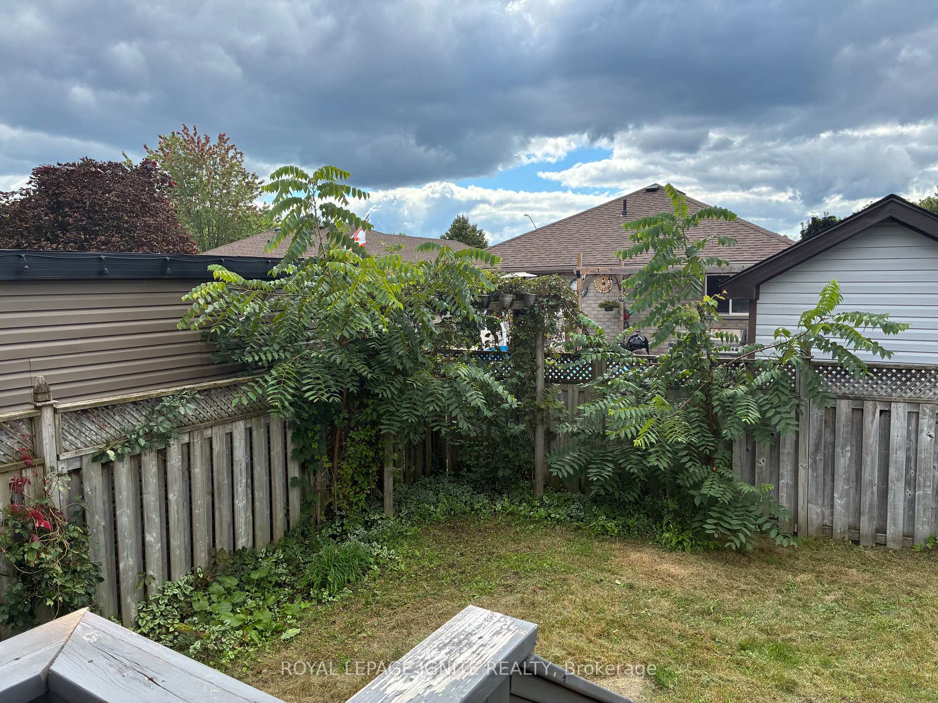 Photo 29 of 114 Bird Street, Barrie, Edgehill Drive — HOMEH