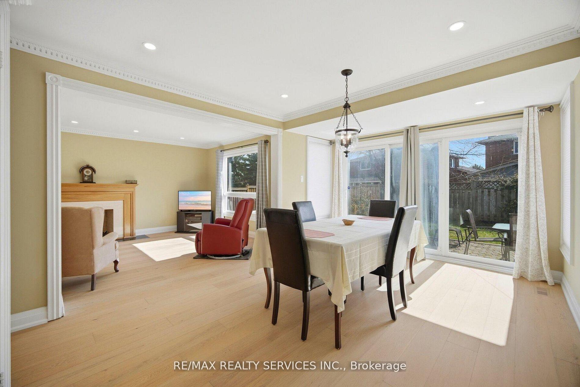 Photo 19 of 23 Newbury Crescent, Brampton, Westgate — HOMEH