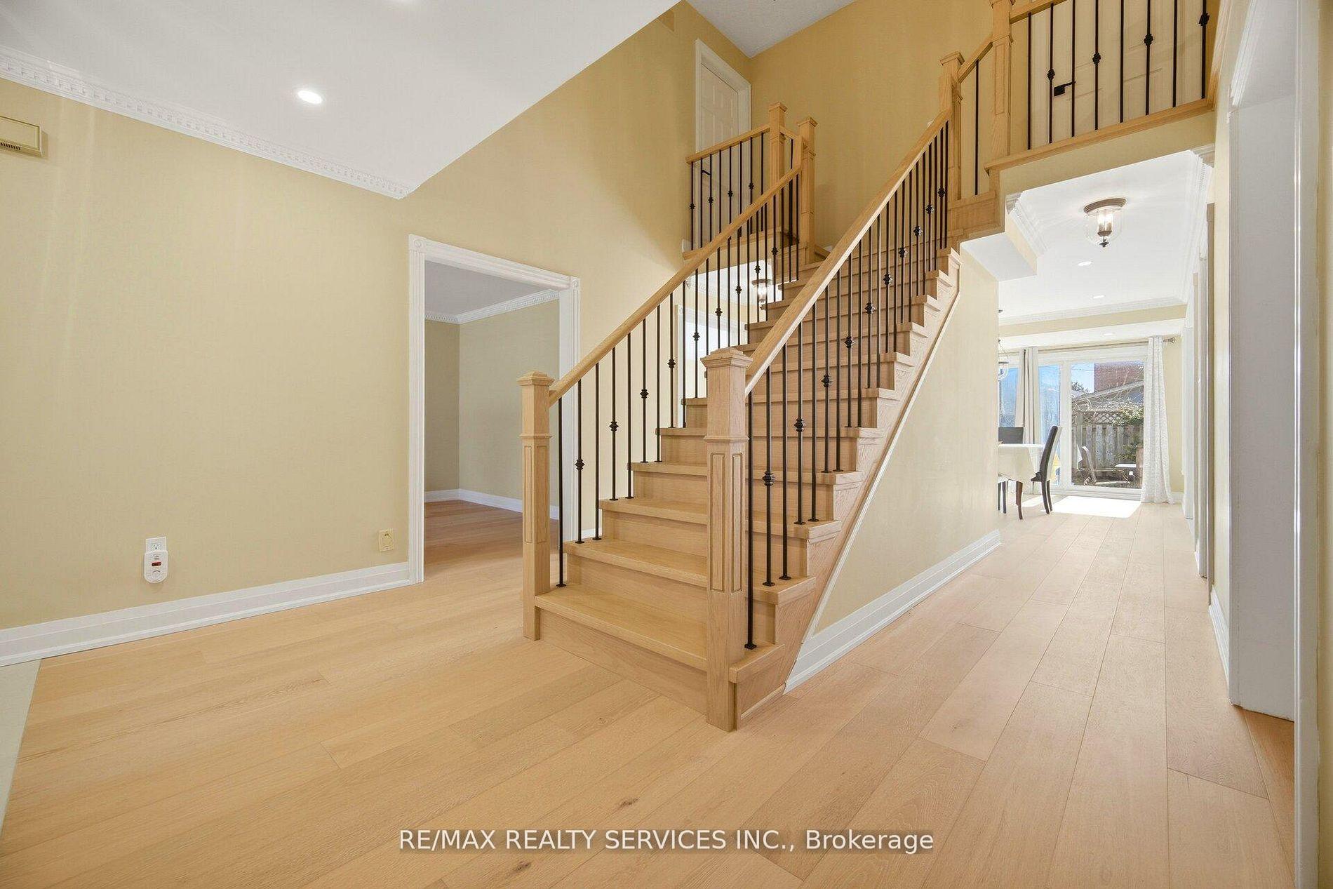 Photo 26 of 23 Newbury Crescent, Brampton, Westgate — HOMEH