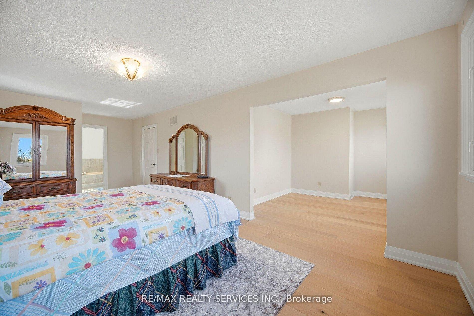 Photo 29 of 23 Newbury Crescent, Brampton, Westgate — HOMEH