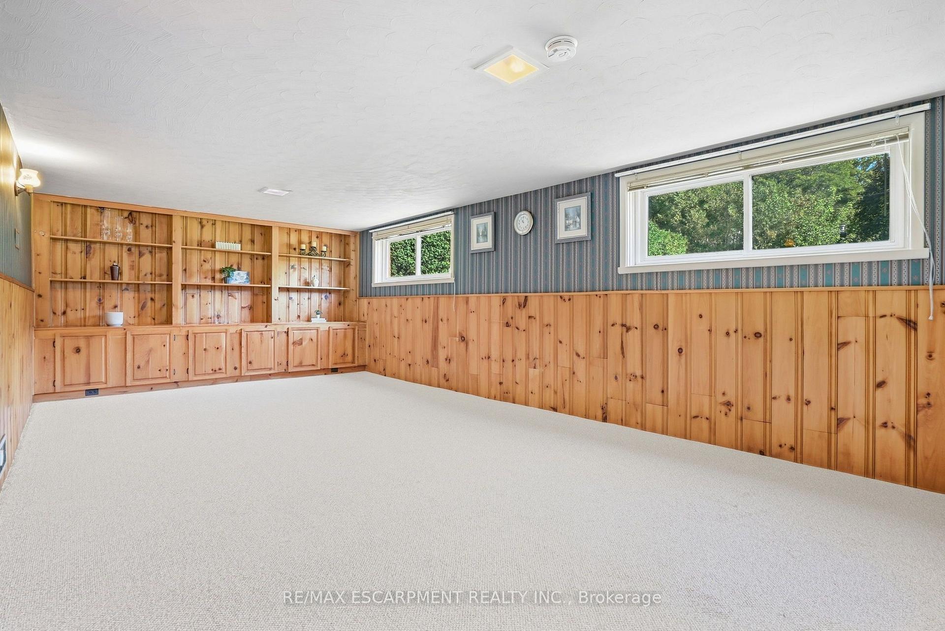 Photo 18 of 1267 Dunbar Road, Burlington, Mountainside — HOMEH