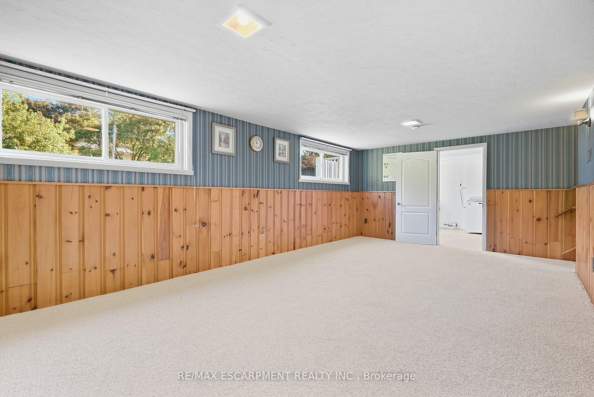 Photo 19 of 1267 Dunbar Road, Burlington, Mountainside — HOMEH