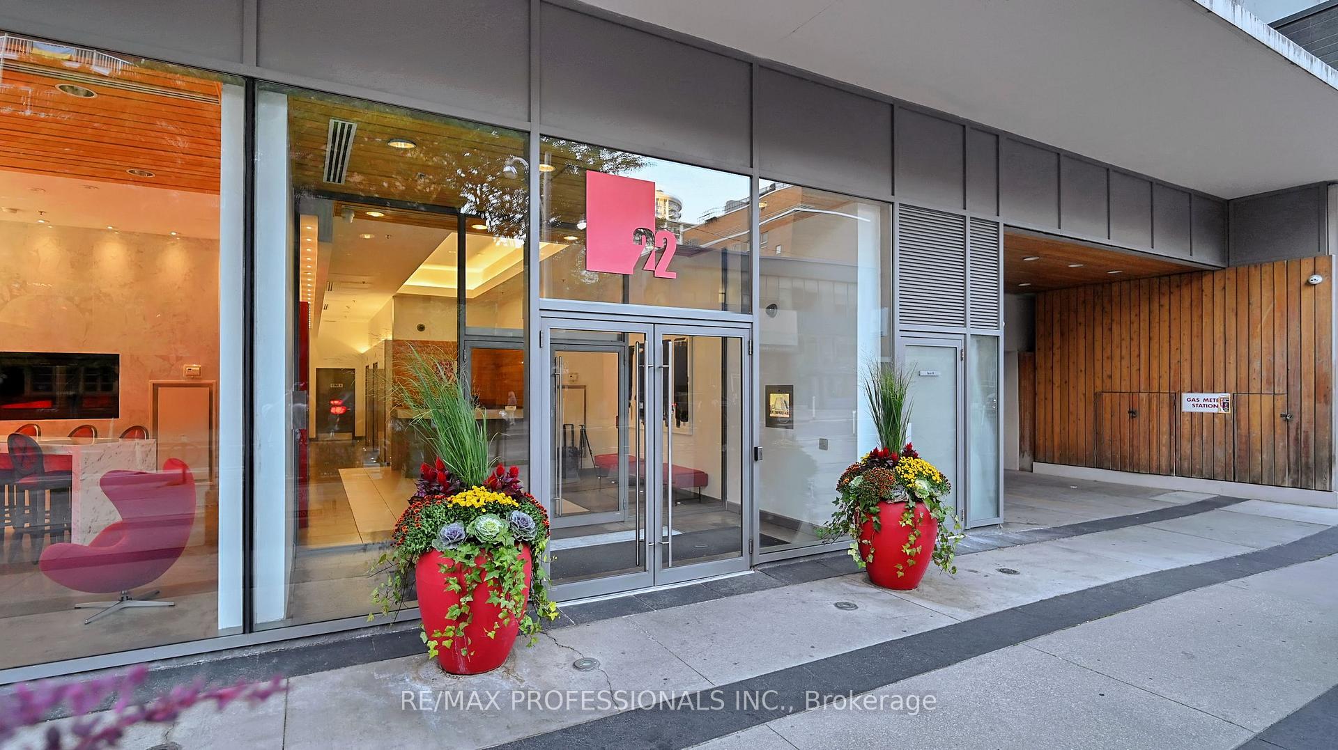 Photo 2 of Unit 2008, 22 Wellesley Street E, Toronto, Church-Yonge Corridor — HOMEH