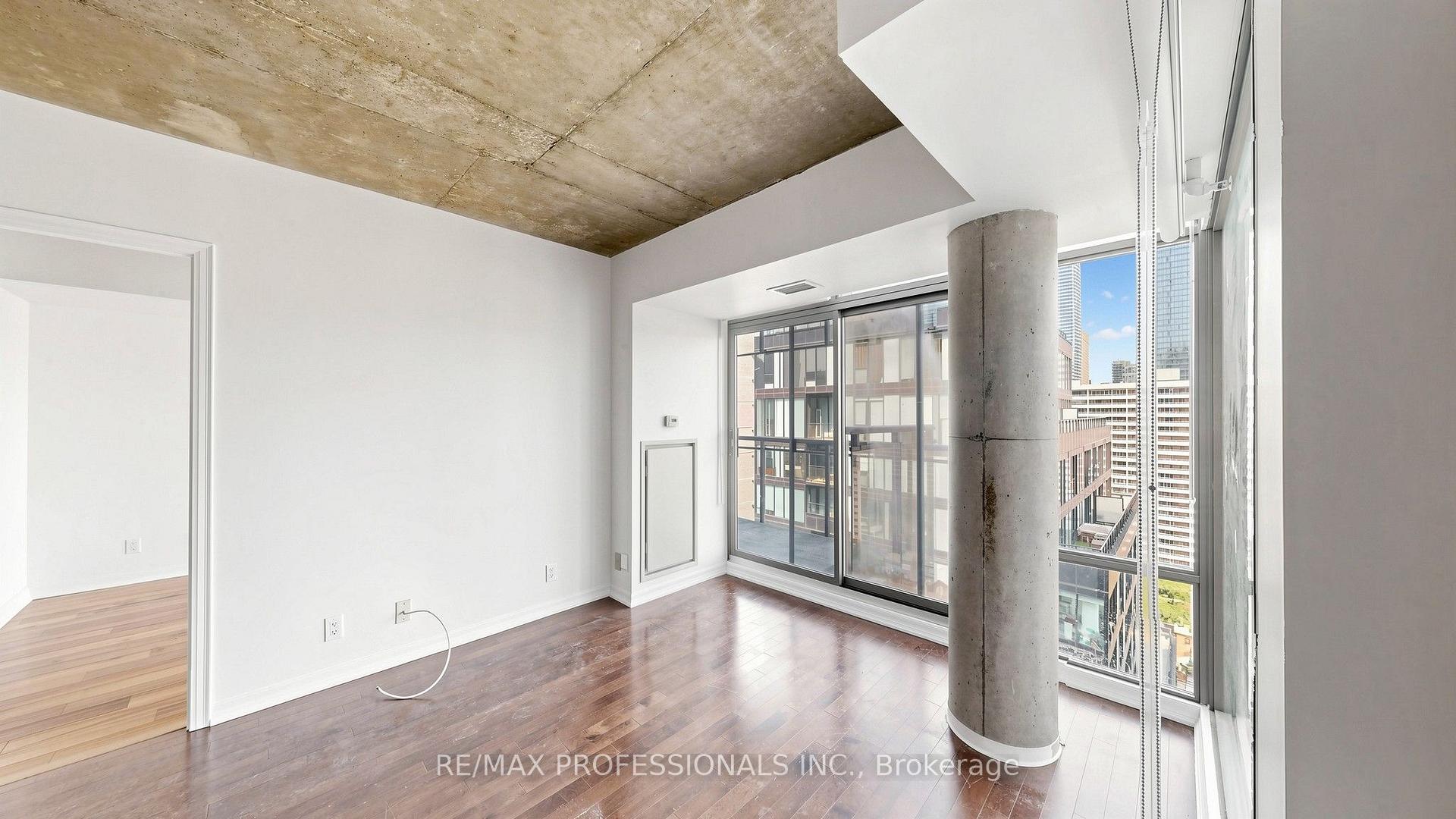 Photo 4 of Unit 2008, 22 Wellesley Street E, Toronto, Church-Yonge Corridor — HOMEH
