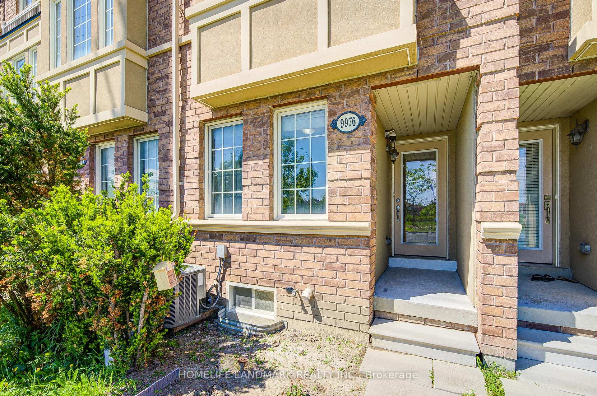 Photo 5 of 9976 McCowan Road, Markham, Berczy — HOMEH