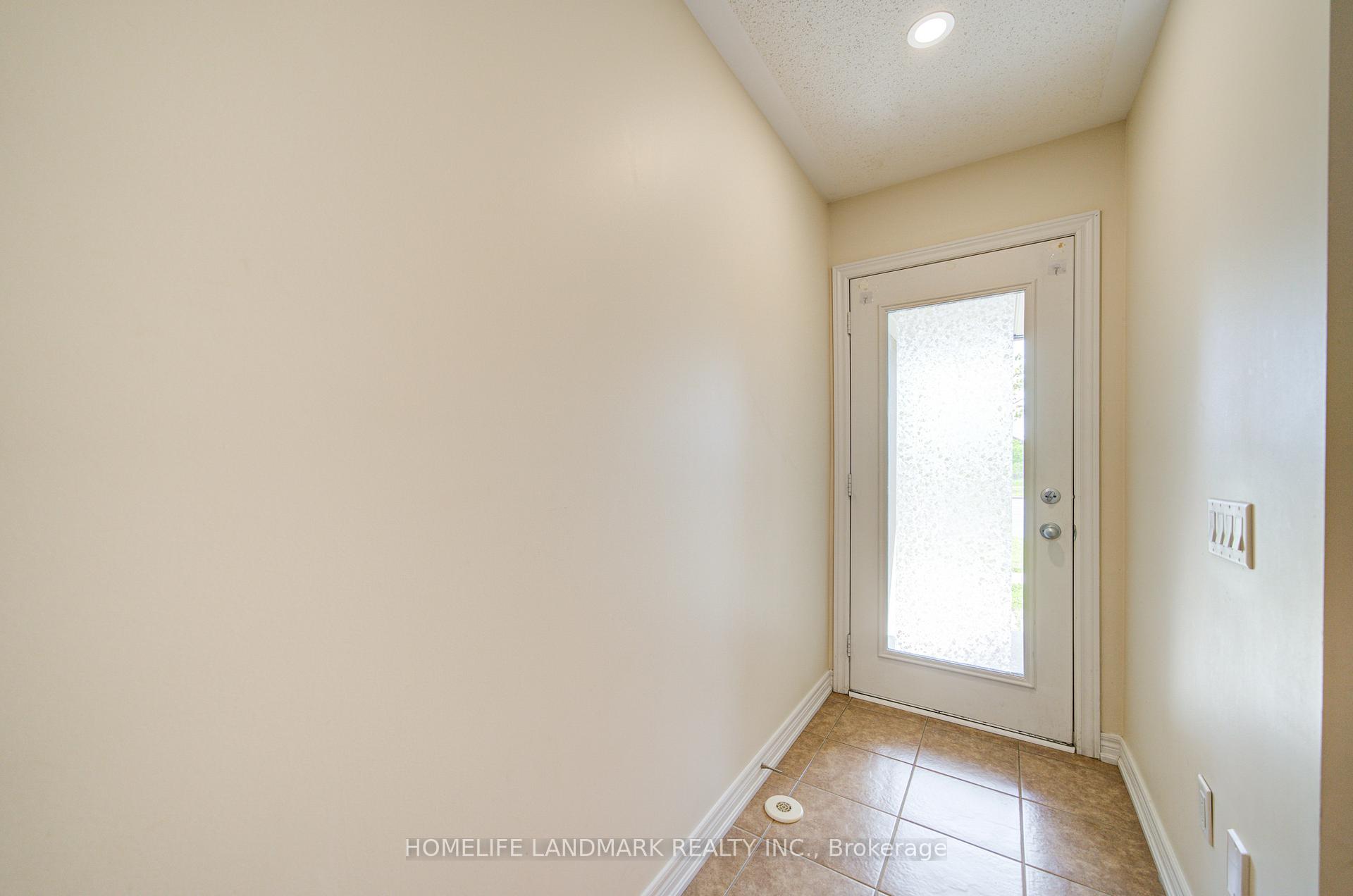 Photo 7 of 9976 McCowan Road, Markham, Berczy — HOMEH